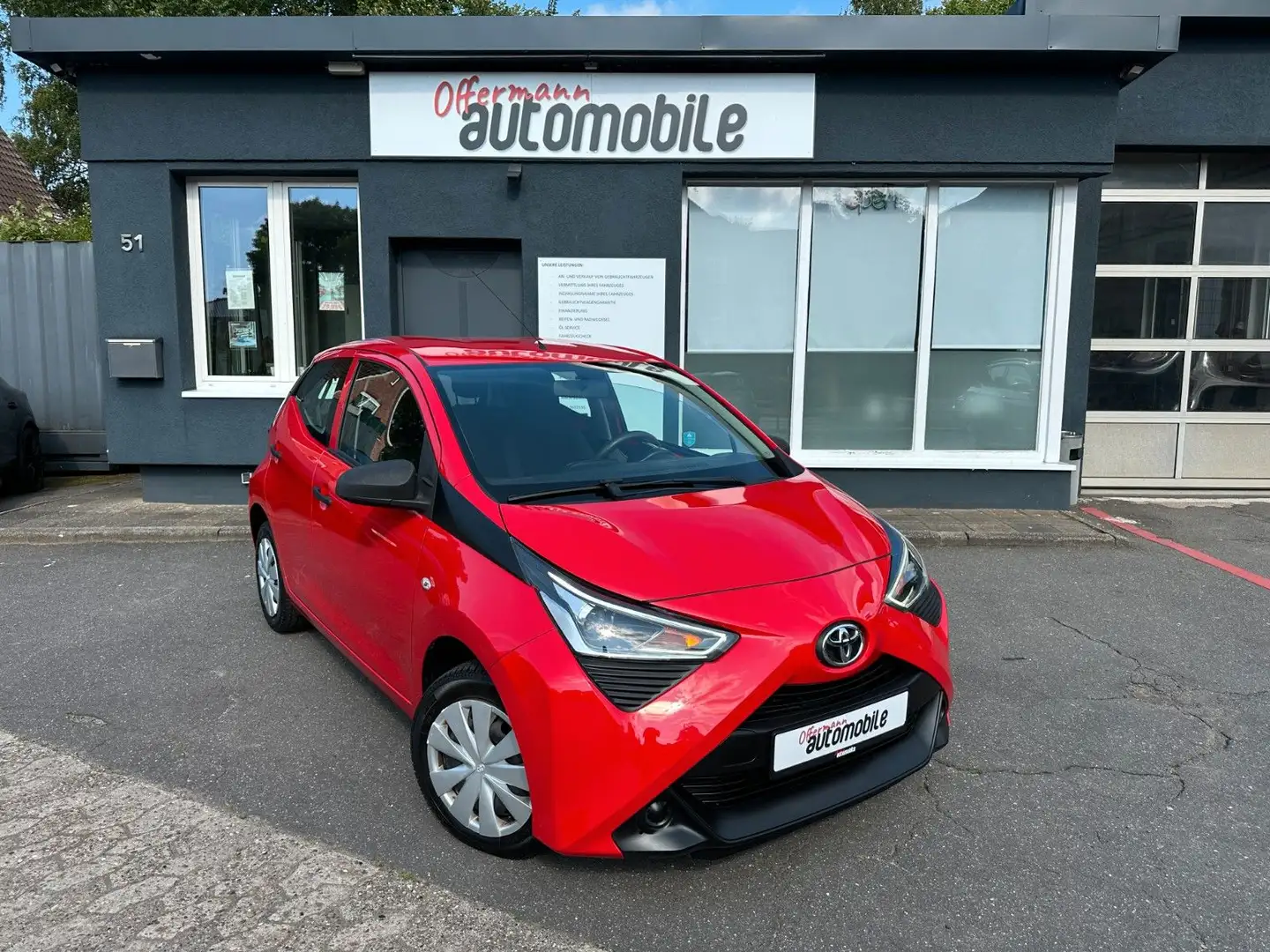 Toyota Aygo AYGO X*KLIMA*ZV*2HAND*GARANTIE* Roşu - 1