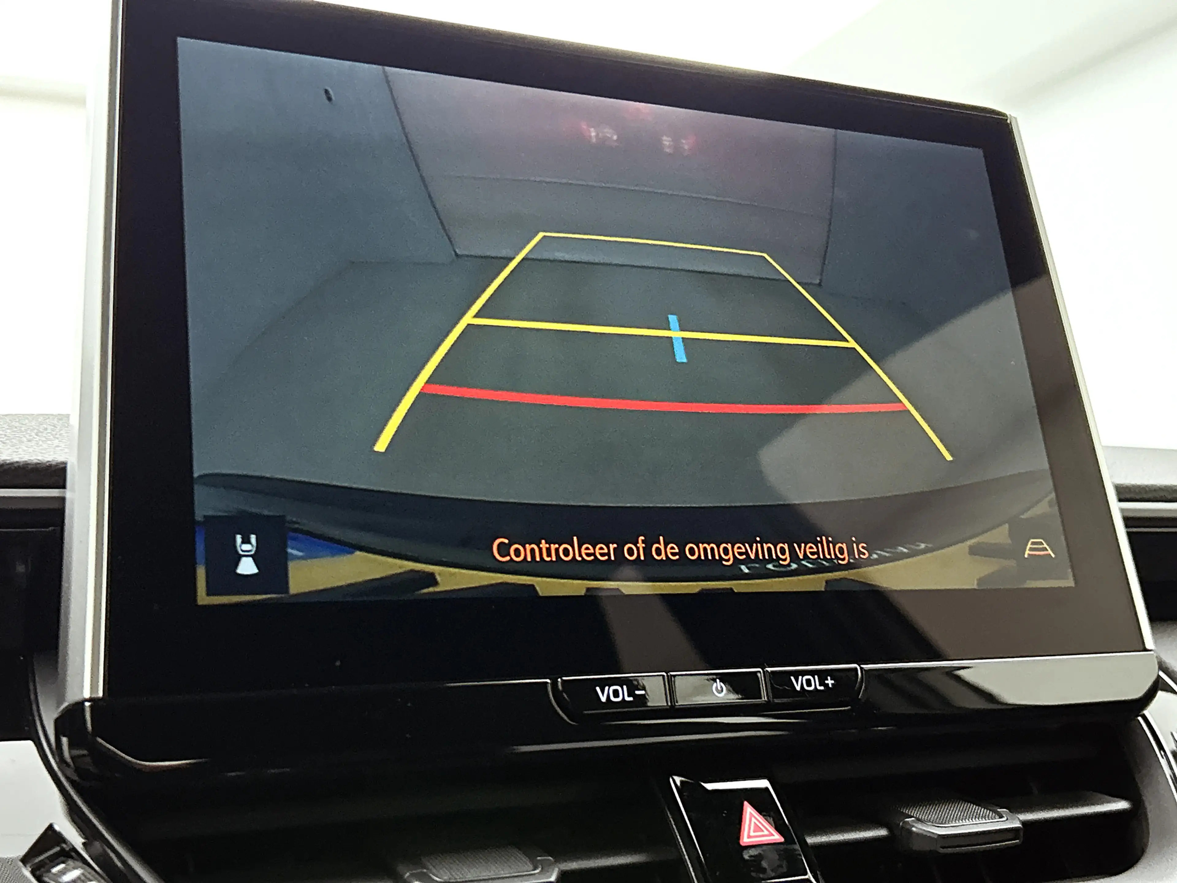 Toyota Corolla Cross Hybrid 140 Active — photo 8