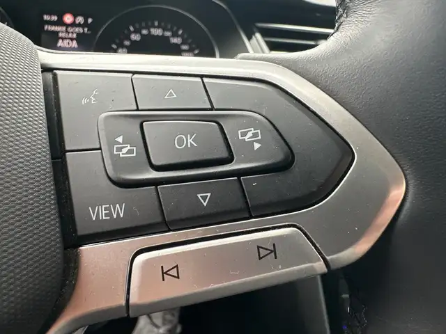 Volkswagen Passat view 15