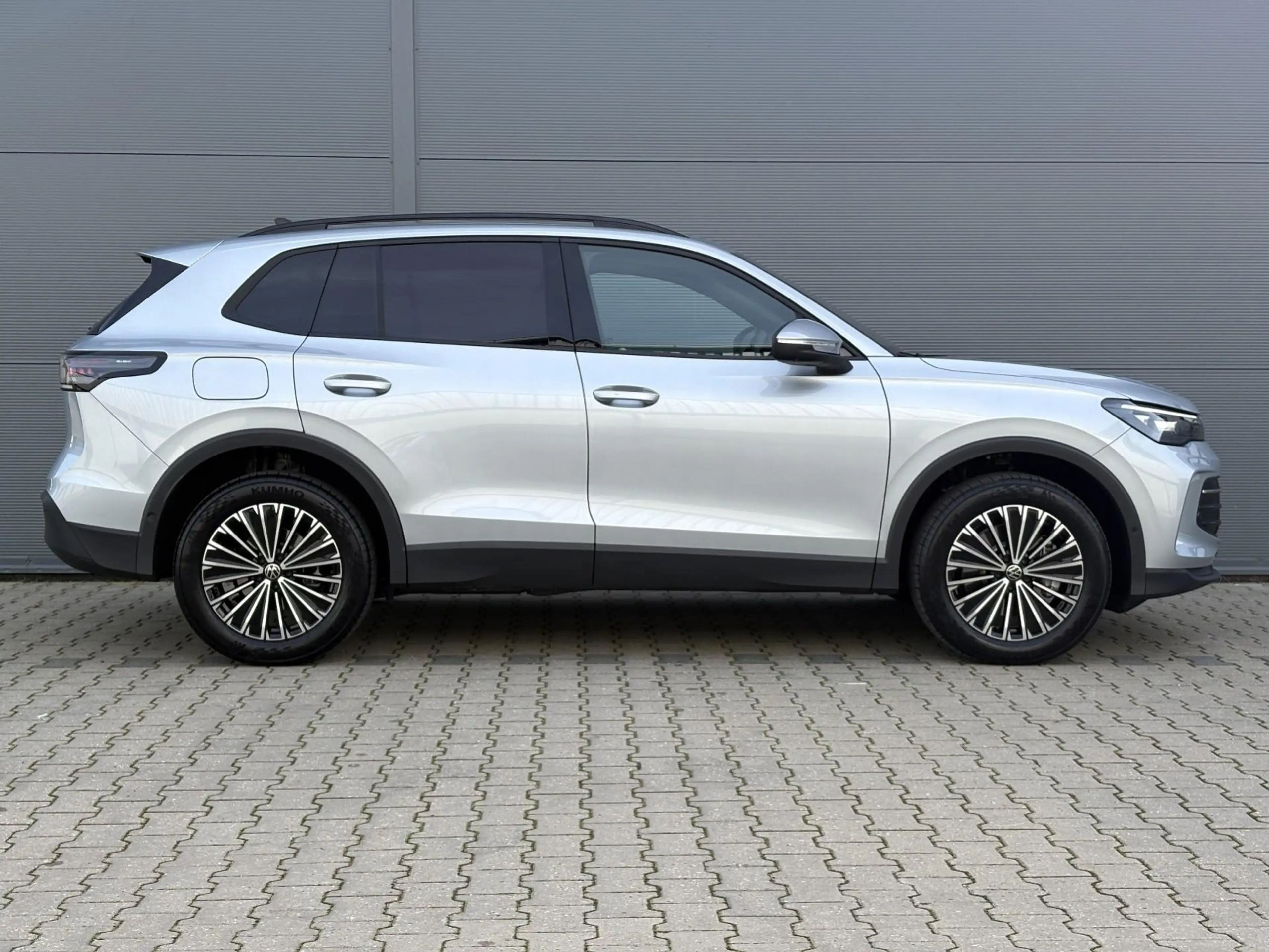 Volkswagen Tiguan 1.5 eHybrid 204pk DSG Life | SoH 98% | Trekhaak | — photo 3