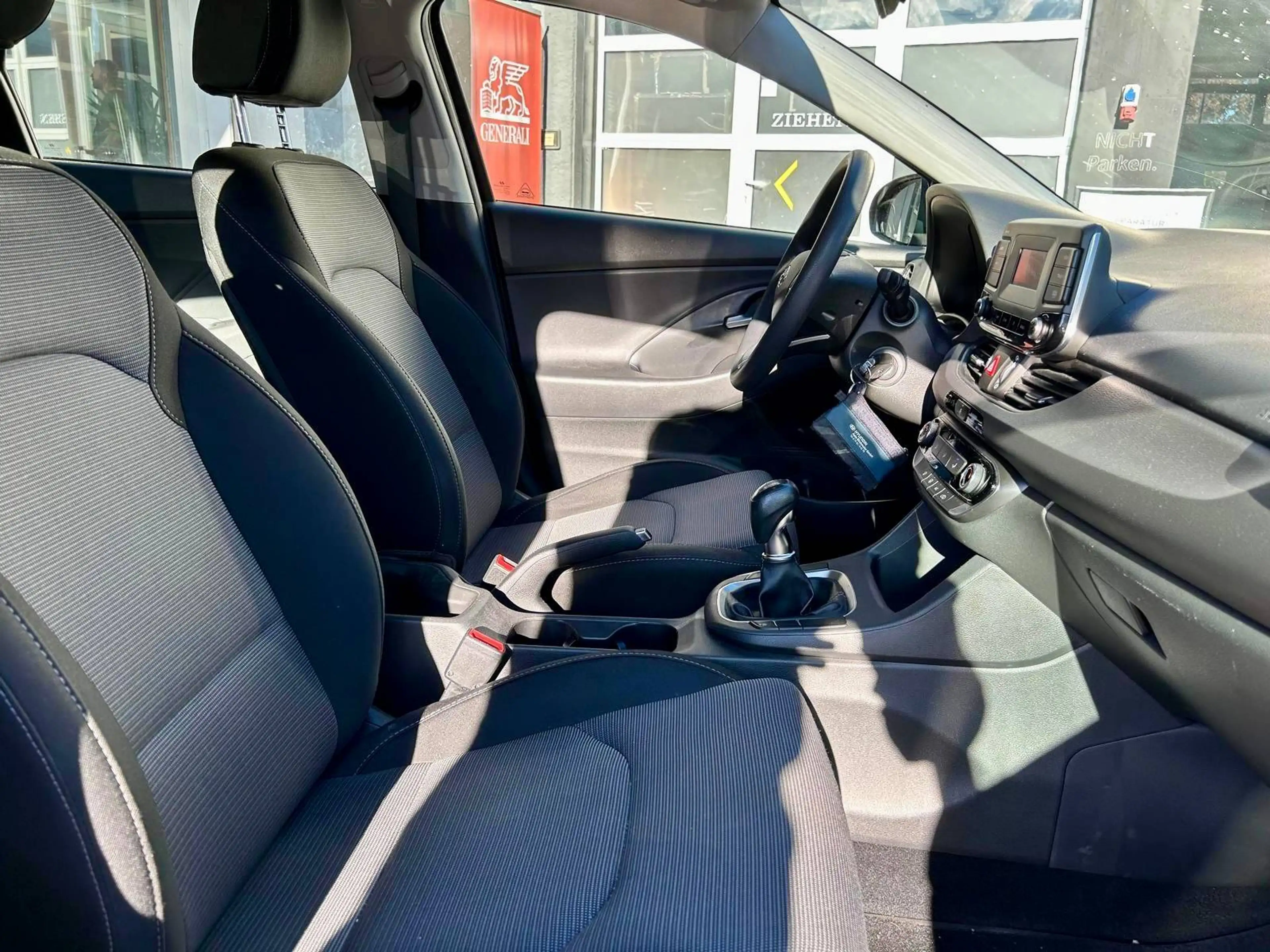 Hyundai i30 Select/Klima/Tempomat/ALU/6 Gang/51TKm — photo 7