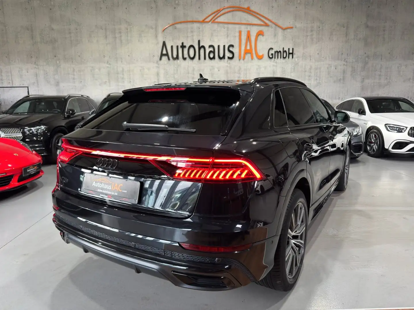 Audi Q8 50 TDI quattro/SHZ/NAVI/APPLE/LED/ACC/DAB Schwarz - 2