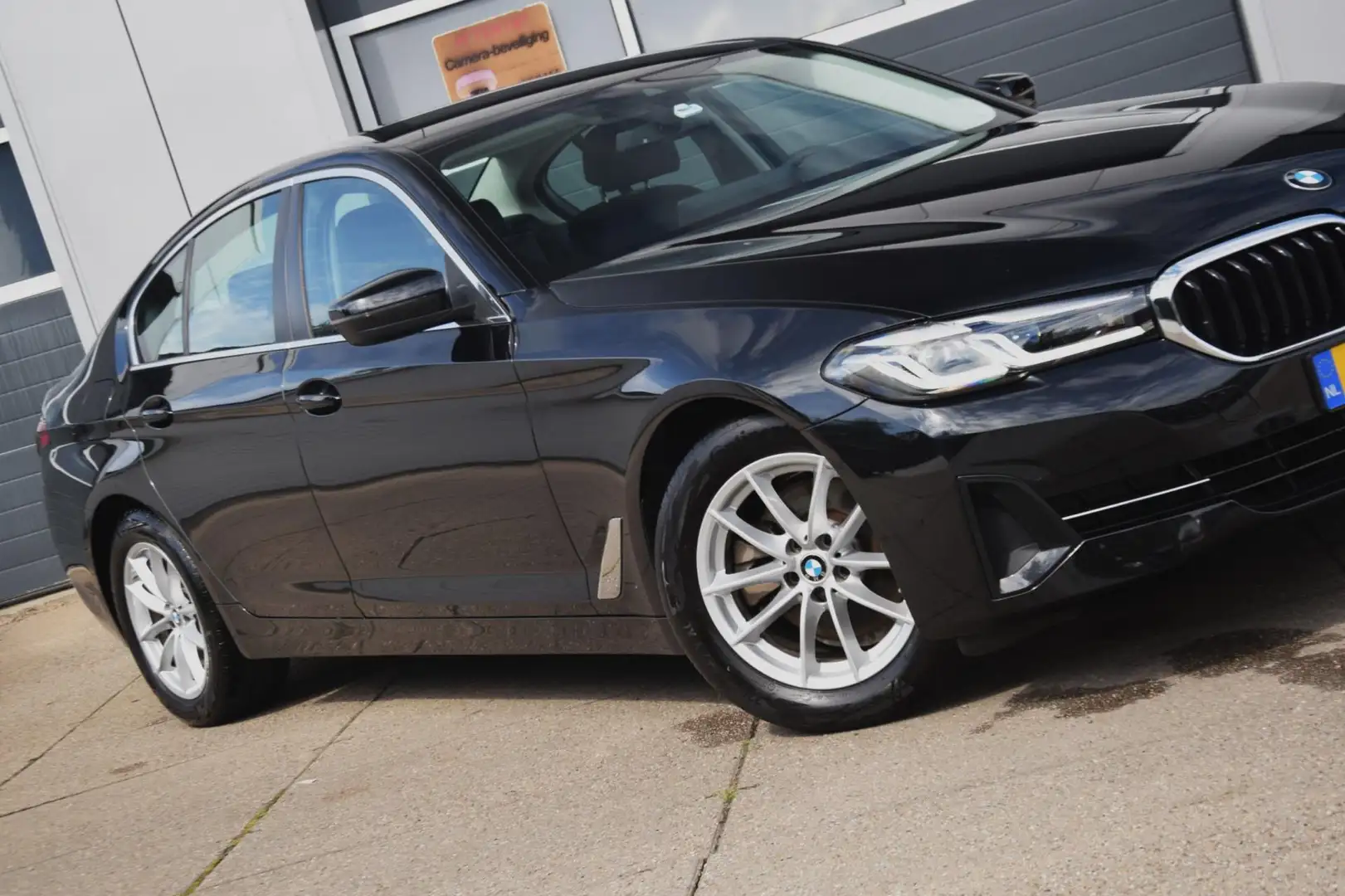 BMW 518 5-serie 518d High Executive Edition HEAD-UP DISPLA Negru - 2
