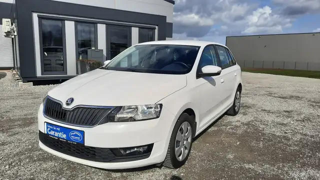 Skoda Rapid/Spaceback Ambition *AUTOMATIK/SHZ/EINPARKHILFE*