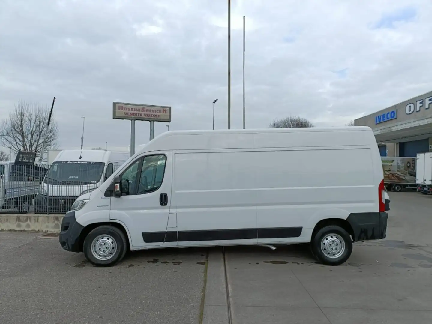 Fiat Ducato 35 MAXI L3H2 FURGONE PASSO LUNGO TETTO MEDIO E6D-T Bianco - 2