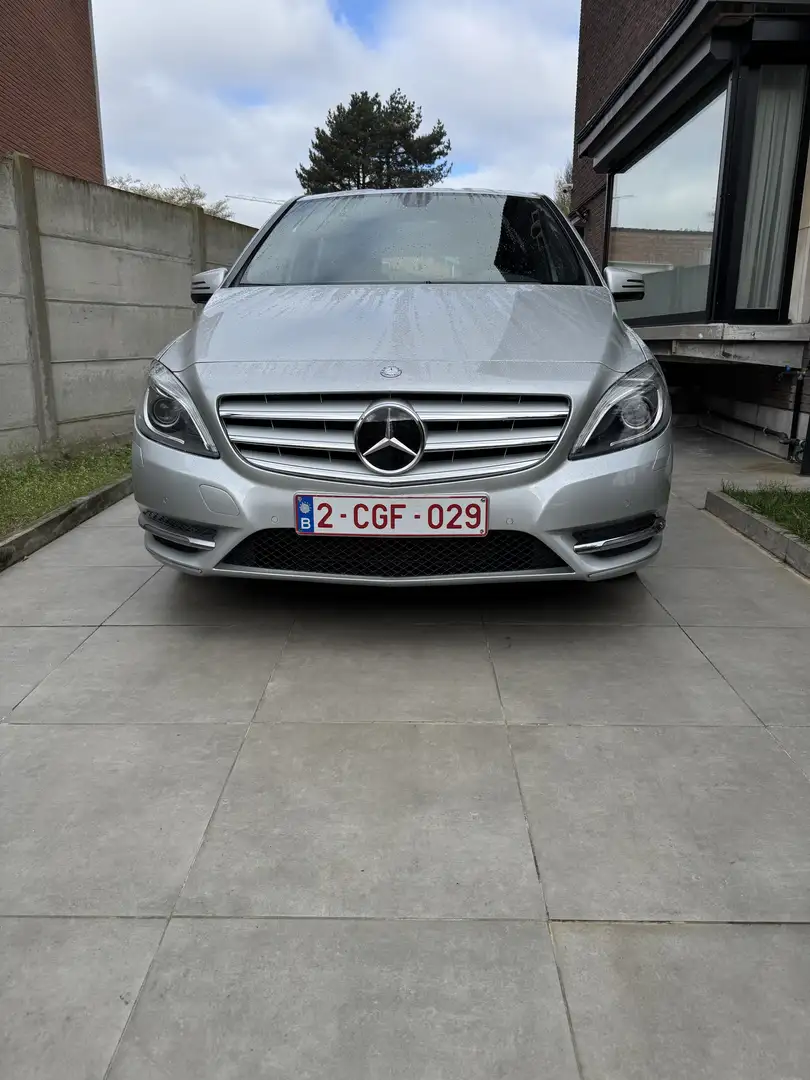 Mercedes-Benz B 200 (BlueEFFICIENCY) 7G-DCT - 1