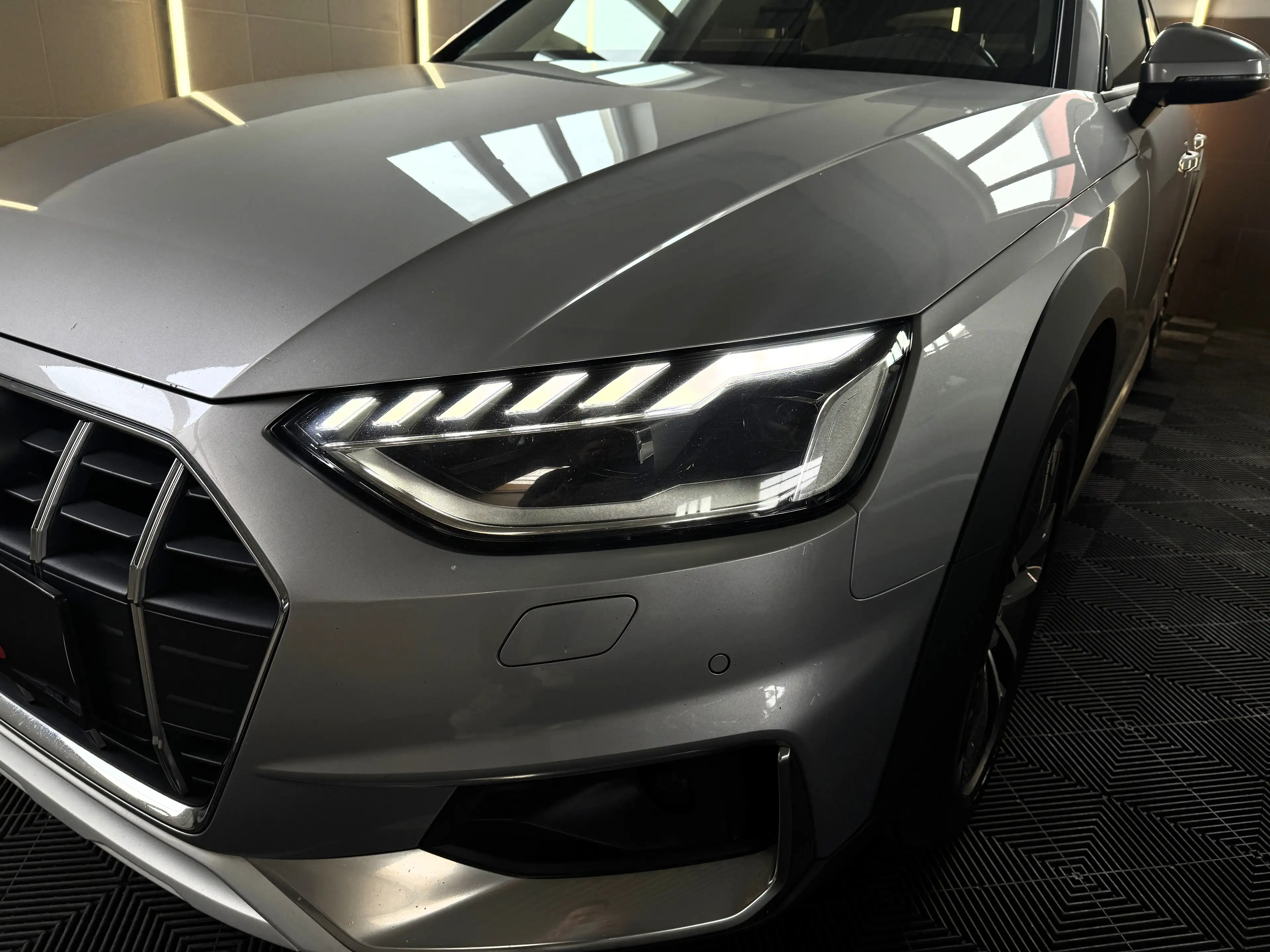Audi A4 allroad 40 TDI Allroad quattro LED/Standheizung/AHK/Kamera — photo 4