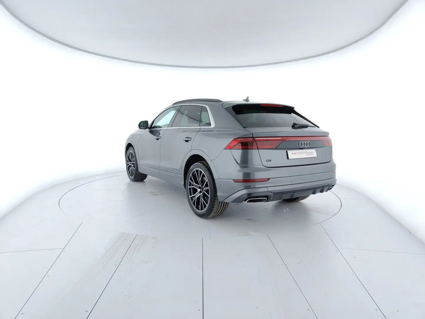 Audi Q8 50 TDI 286 CV quattro tiptronic S line edition Grigio - 2