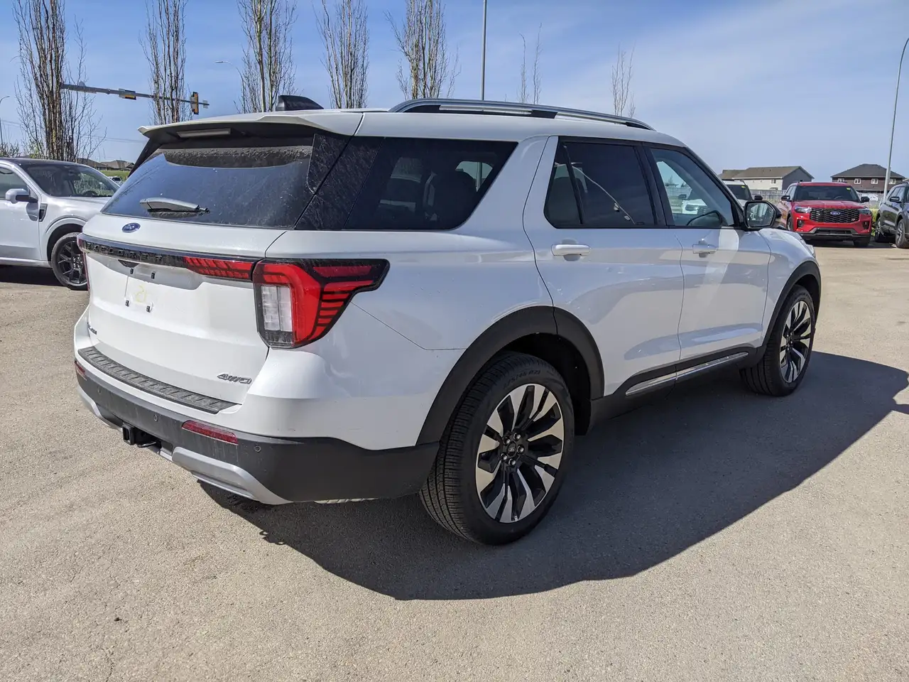 Ford Explorer photo Ford Explorer