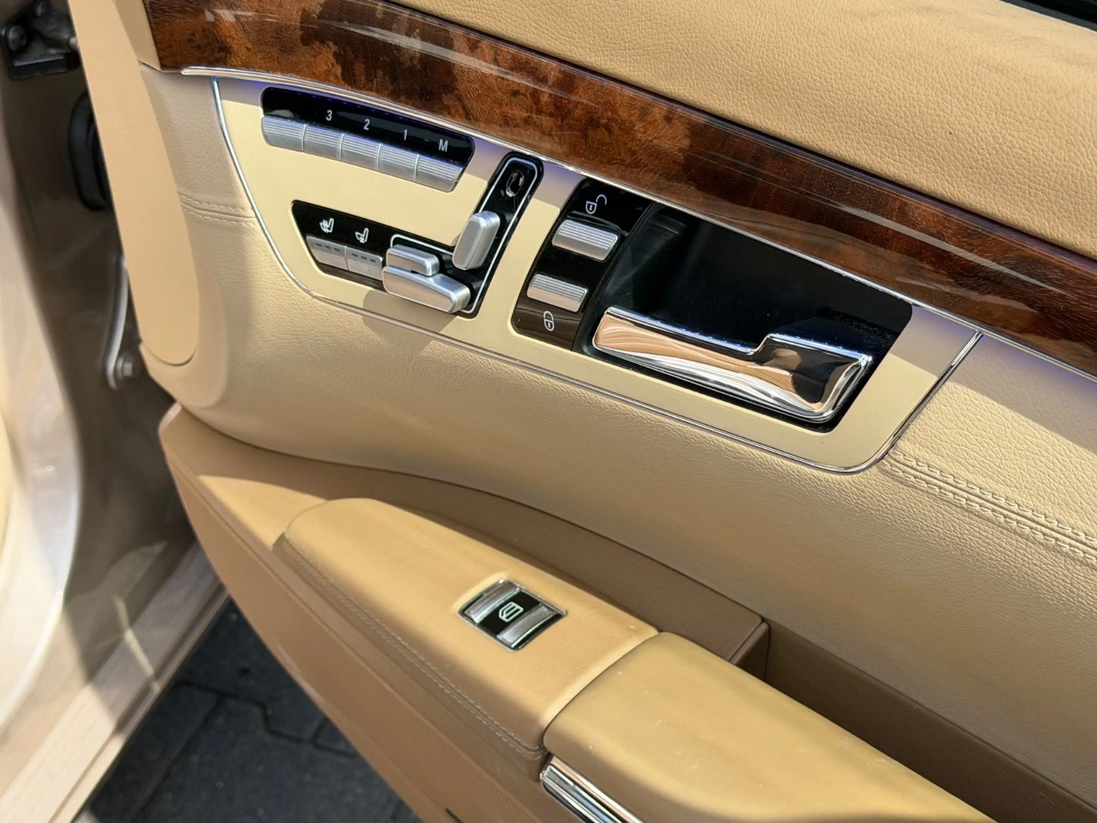 Mercedes-Benz S 500 L Panoramdach Leder Xenon — photo 13