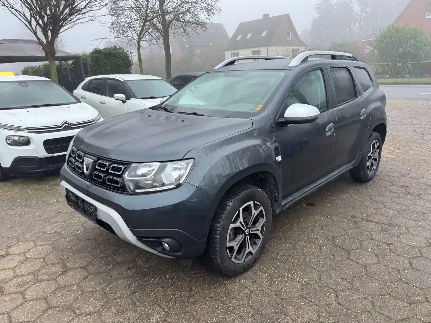 Dacia Duster II Prestige TCe 90 *Navi+Kamera+LED+SHZ Gris - 1