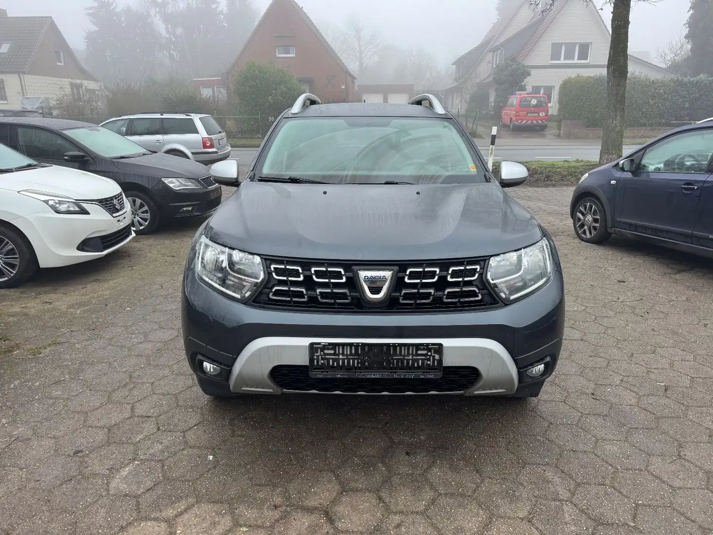 Dacia Duster II Prestige TCe 90 *Navi+Kamera+LED+SHZ Gris - 2