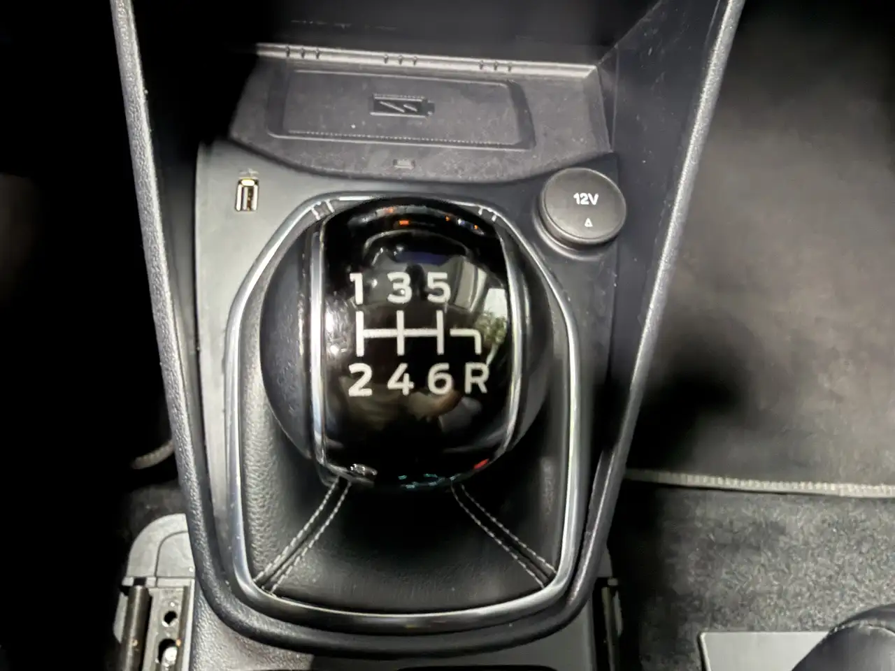 Ford Fiesta 1.0 EcoBoost Hybrid Vignale // Pano // Vol Led, миниатюра 21