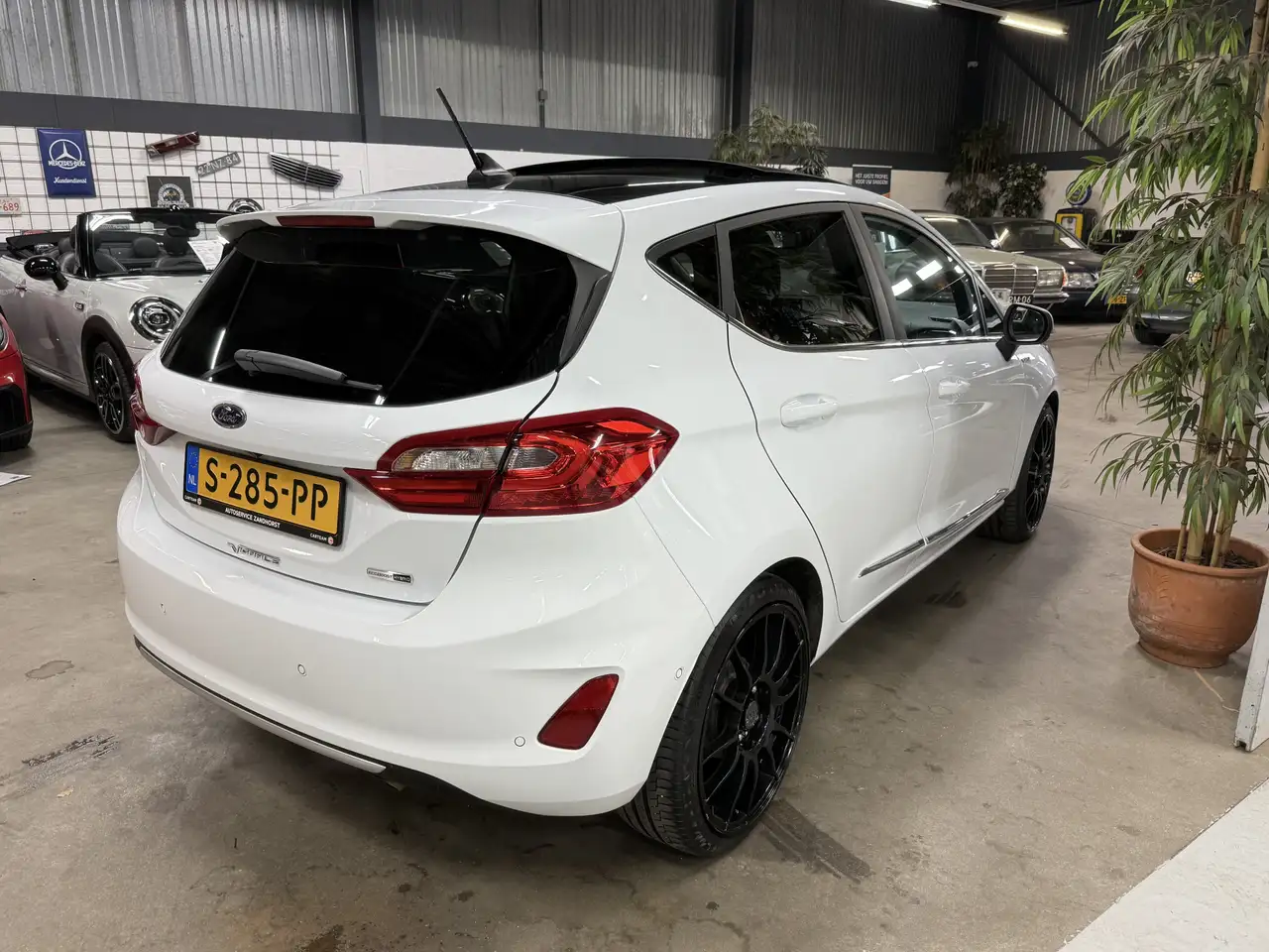 Ford Fiesta 1.0 EcoBoost Hybrid Vignale // Pano // Vol Led, миниатюра 4