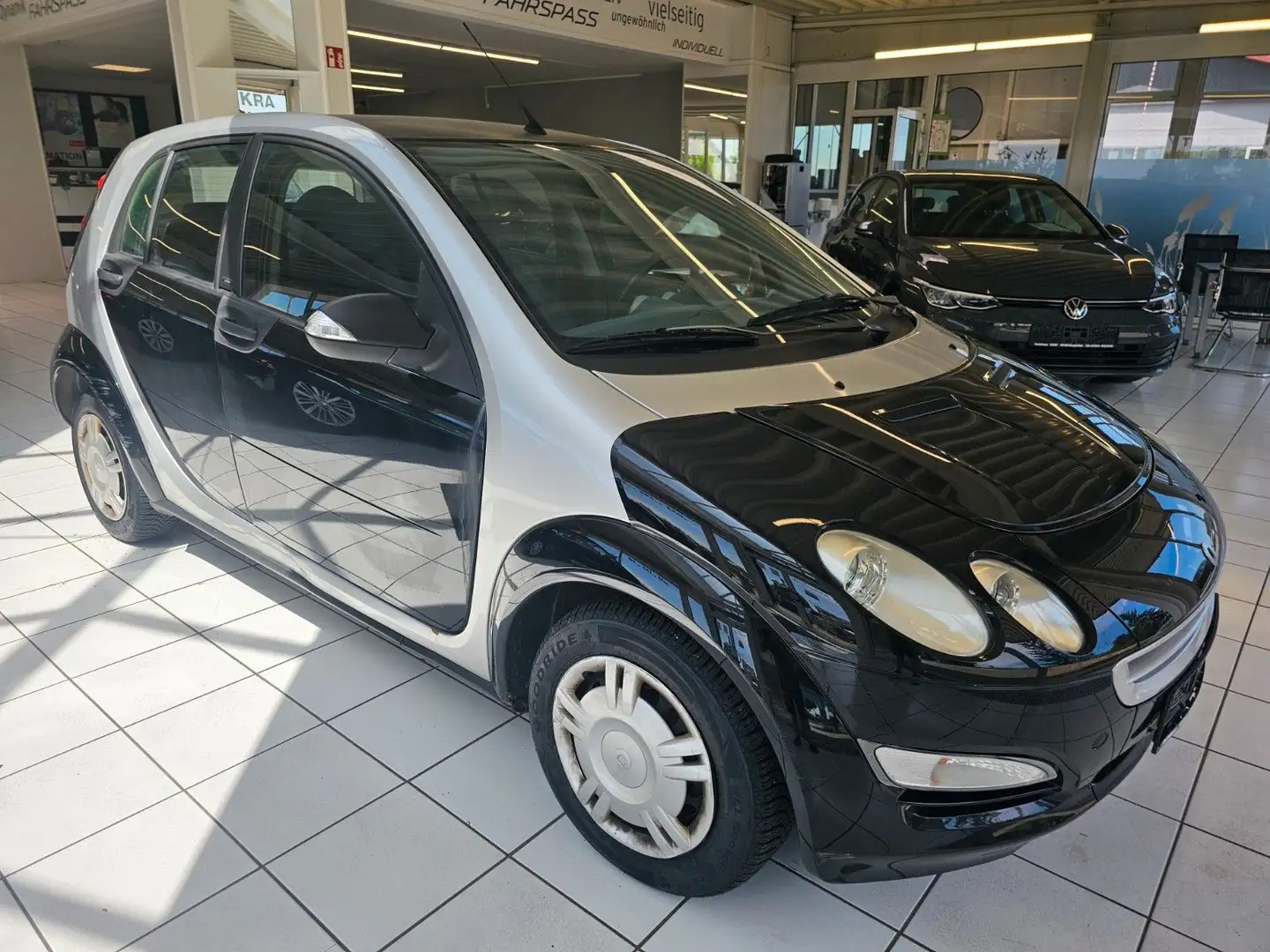 smart forFour forfour Basis 70kW Argent - 1