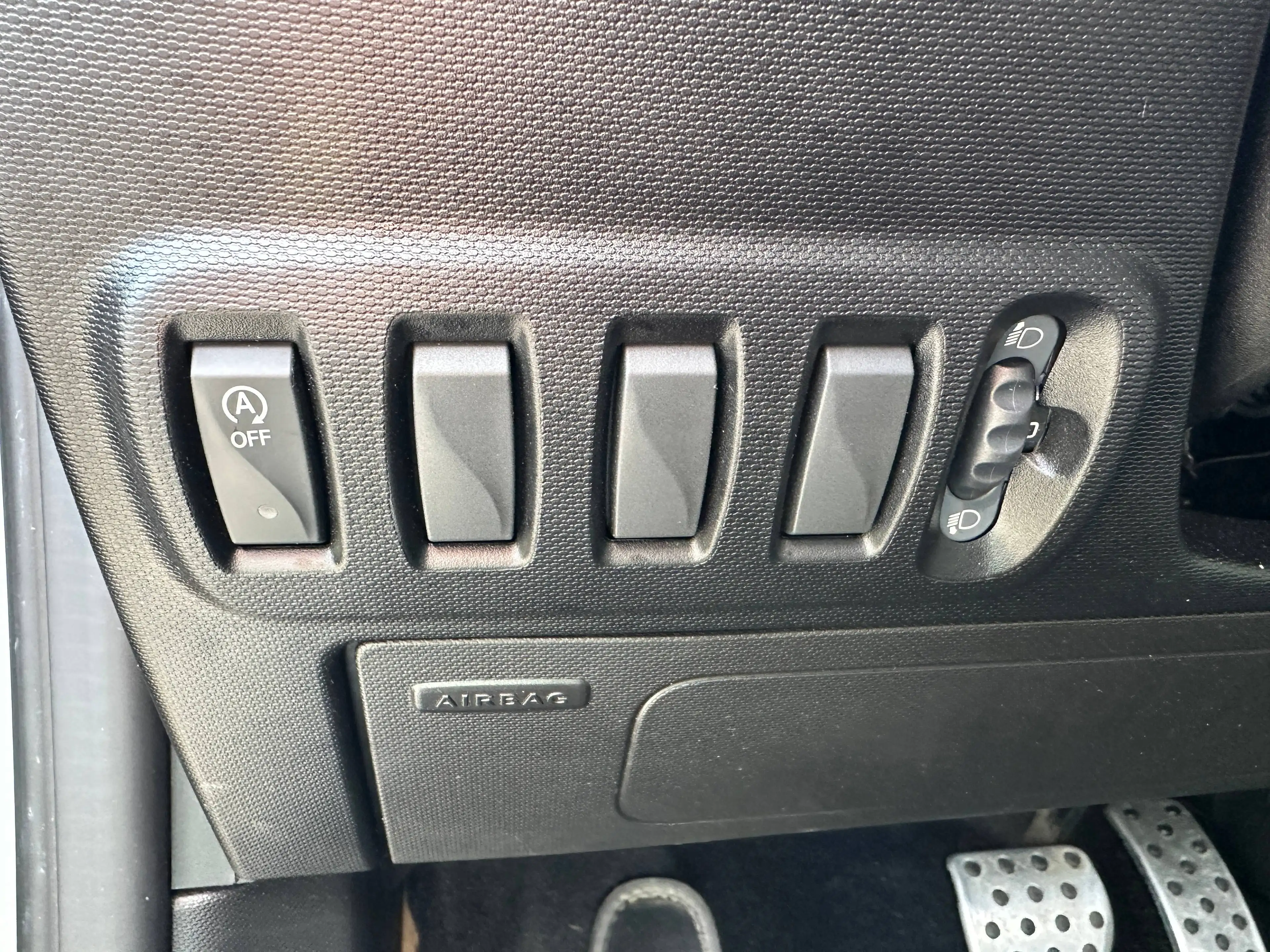 smart forTwo 0.9L 66 kW+NAVI+KLIMA+S-HZG+WENIG-KM — photo 13
