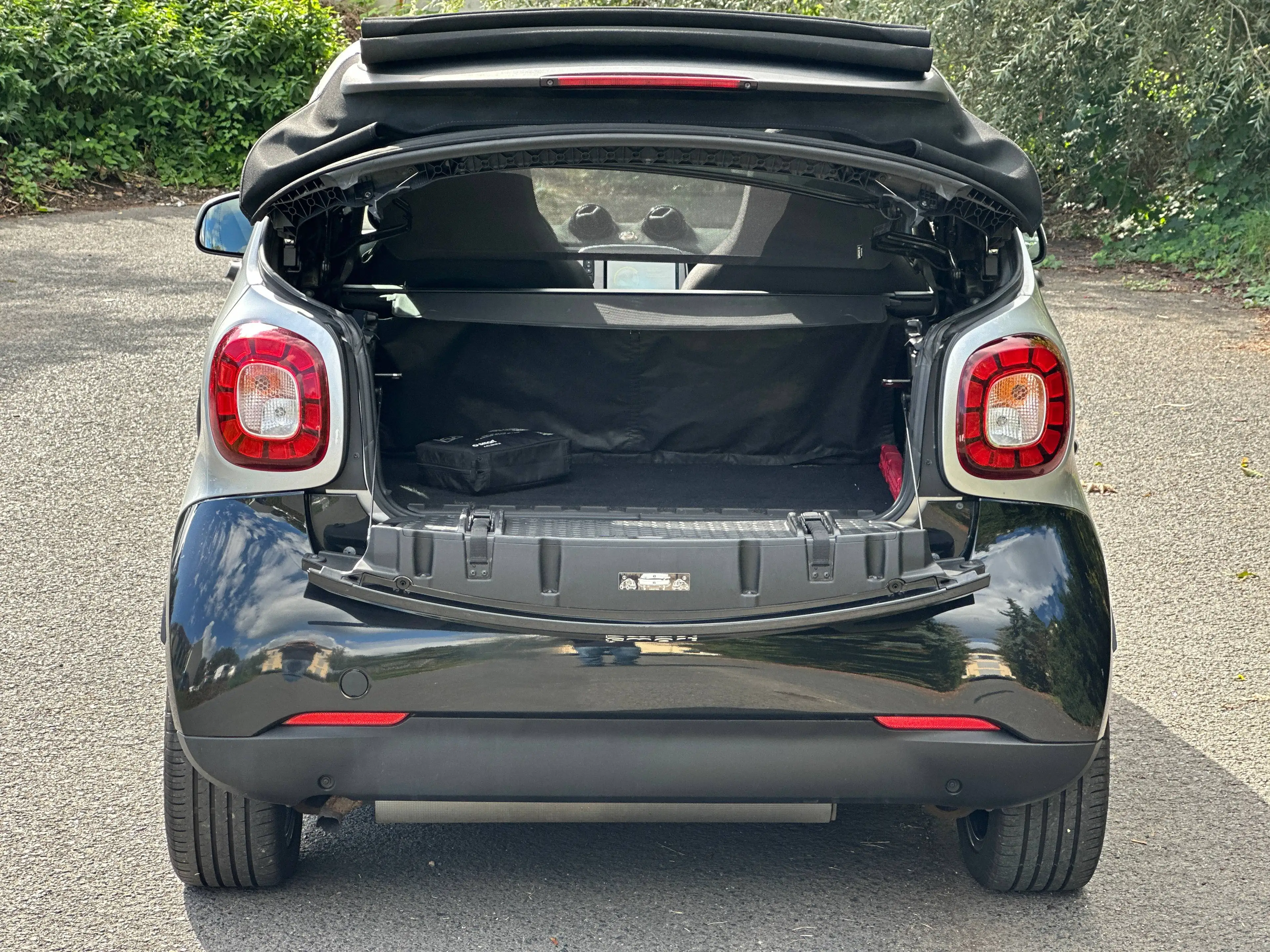 smart forTwo 0.9L 66 kW+NAVI+KLIMA+S-HZG+WENIG-KM — photo 6