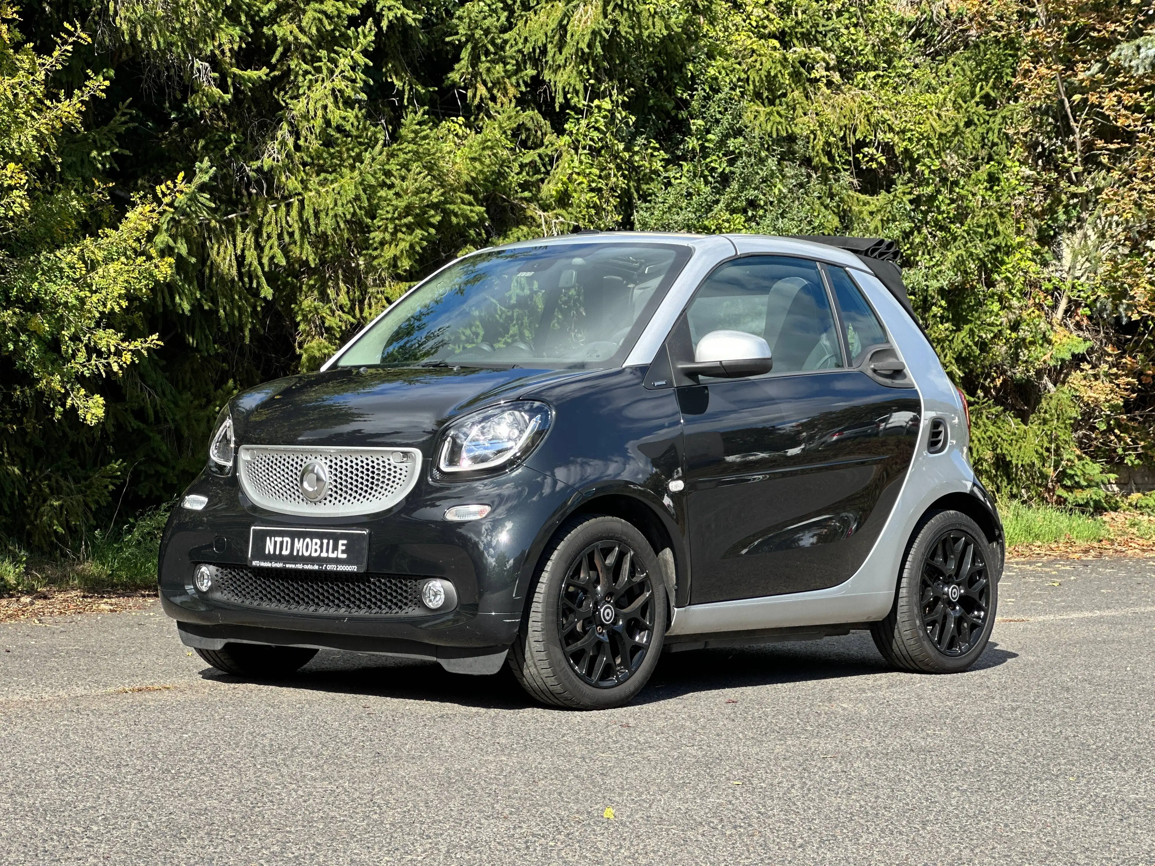 smart forTwo 0.9L 66 kW+NAVI+KLIMA+S-HZG+WENIG-KM — photo 2