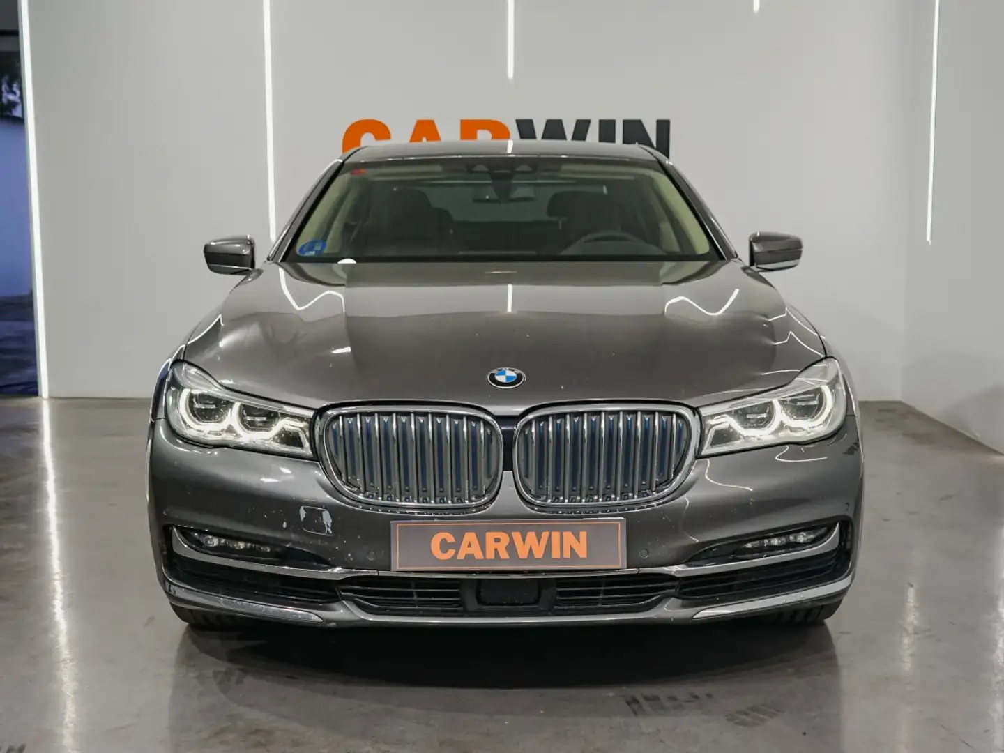 BMW 740 740e iPerformance Grau - 2