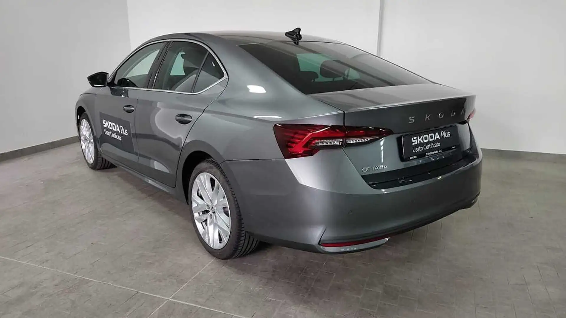 Skoda Octavia 4ª serie 2.0 TDI EVO SCR 150 CV DSG Style Grigio - 2