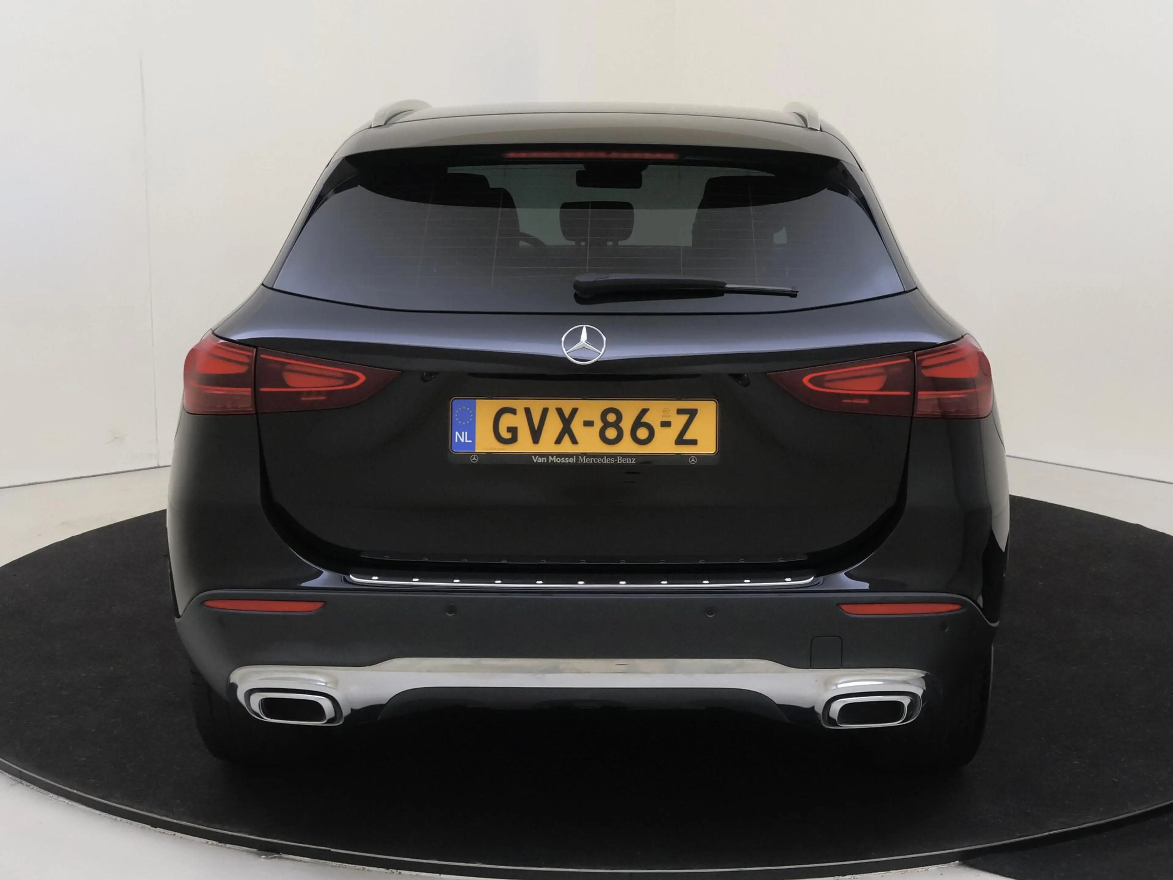 Mercedes-Benz GLA 250 e Luxury Line / Winter Pack/ Carplay — photo 7