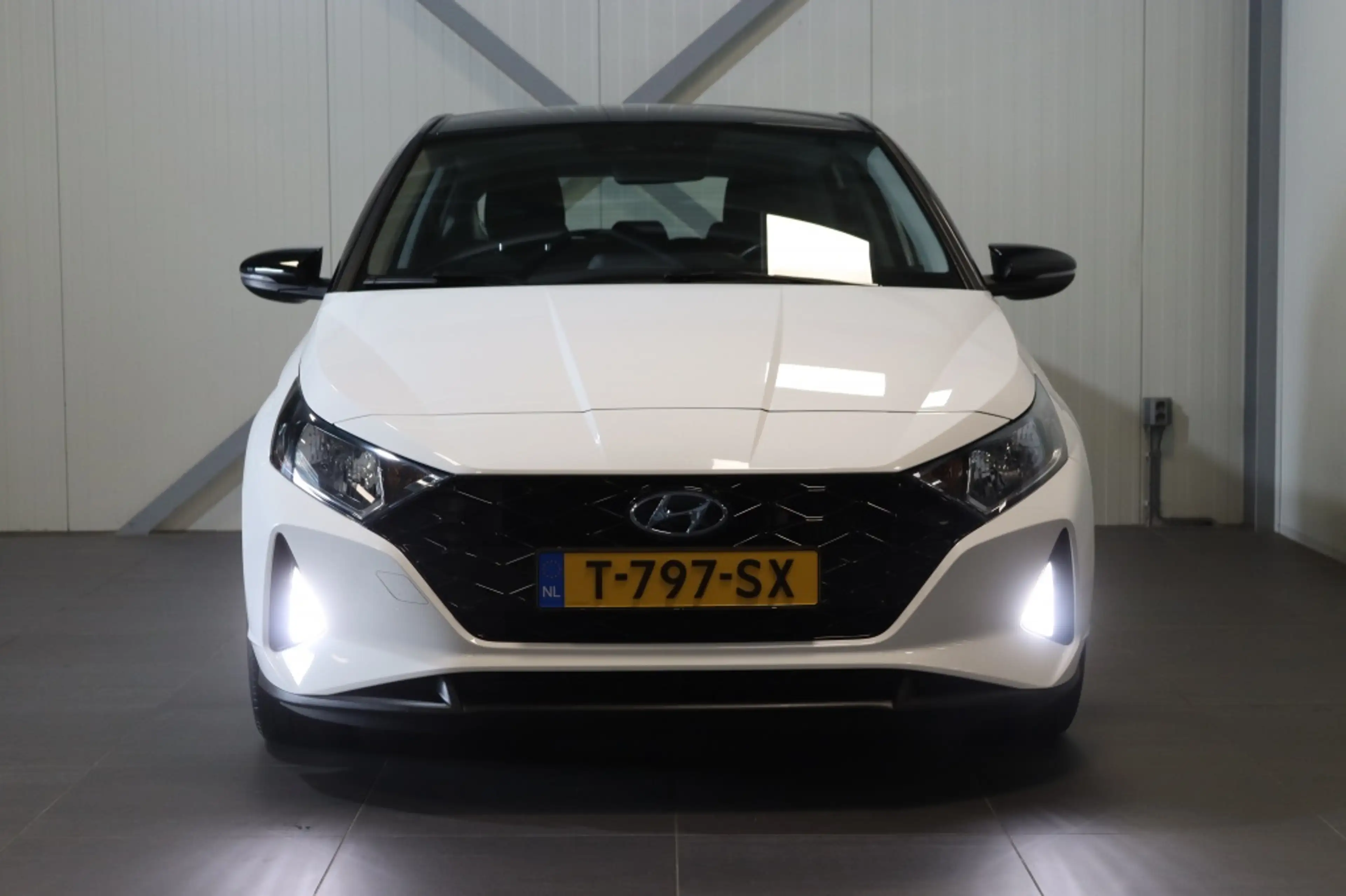 Hyundai i20 1.0 T-GDI Comfort|CarPlay|Winterpakket|DesignPack" — photo 10