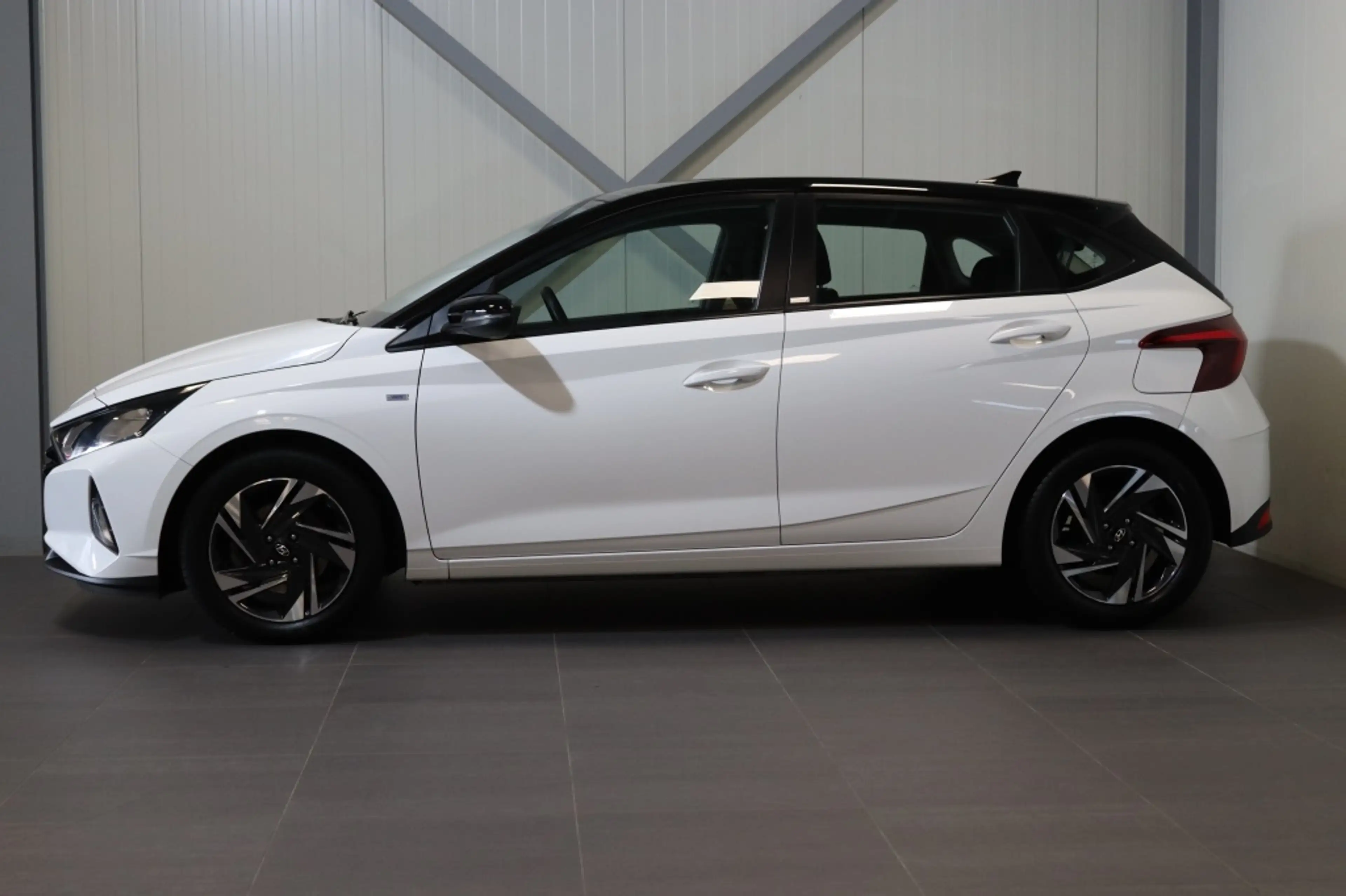 Hyundai i20 1.0 T-GDI Comfort|CarPlay|Winterpakket|DesignPack" — photo 2