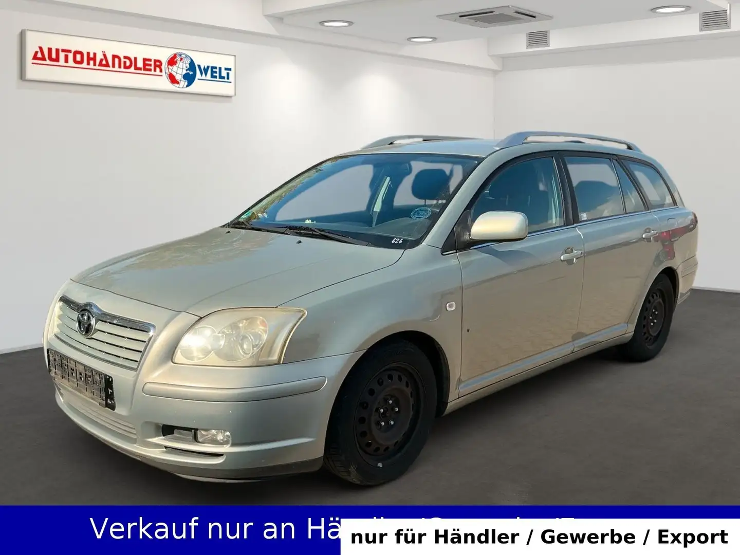 Toyota Avensis Kombi 1.8 Sol Grün - 1
