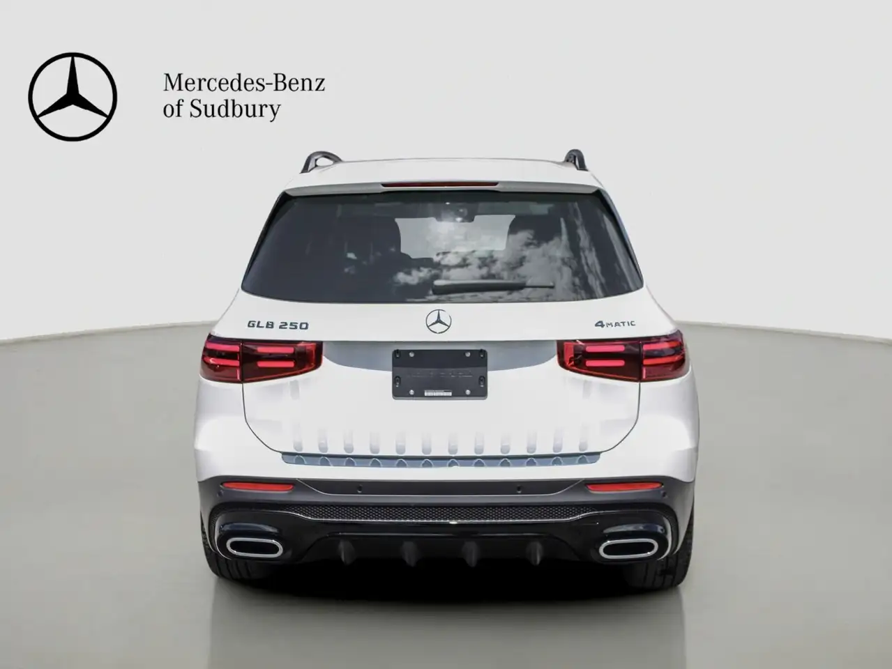 Mercedes-Benz GLB снимка Mercedes-Benz GLB