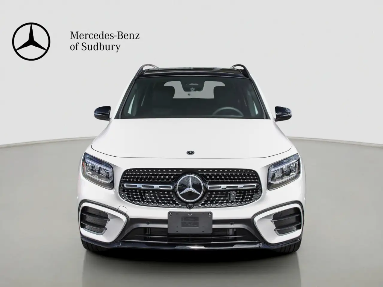 Mercedes-Benz GLB снимка Mercedes-Benz GLB