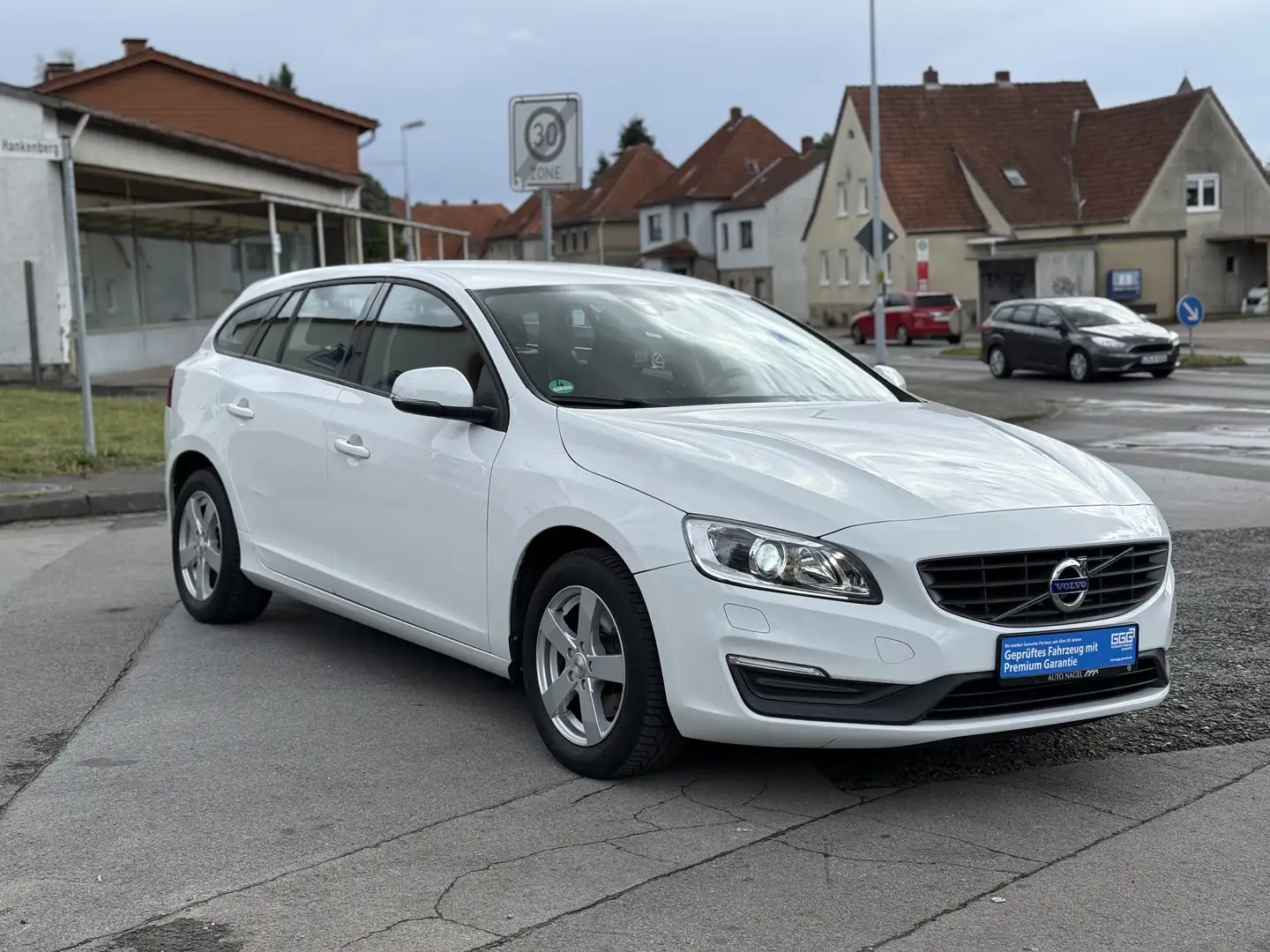 Volvo V60 Linje Business Blanc - 2