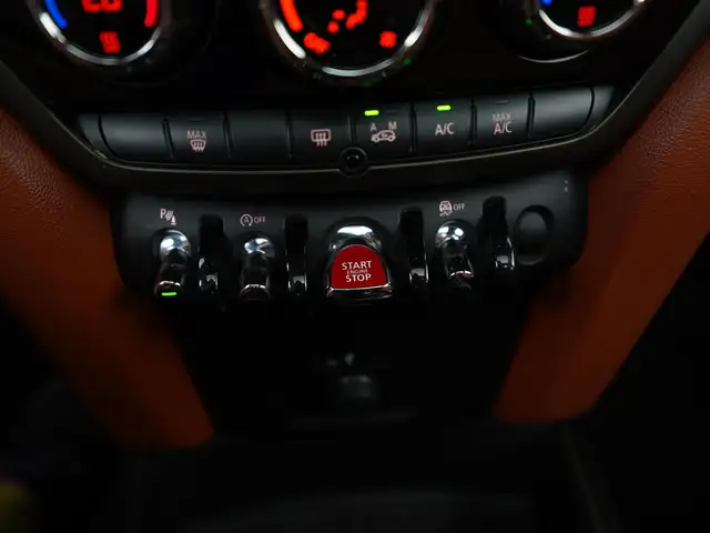 MINI Countryman view 13