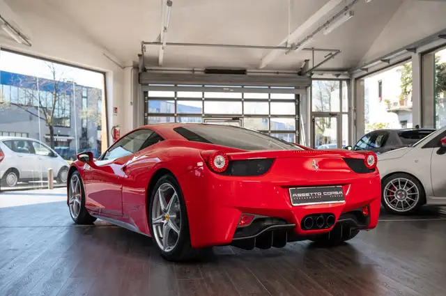 Ferrari 458 view 7