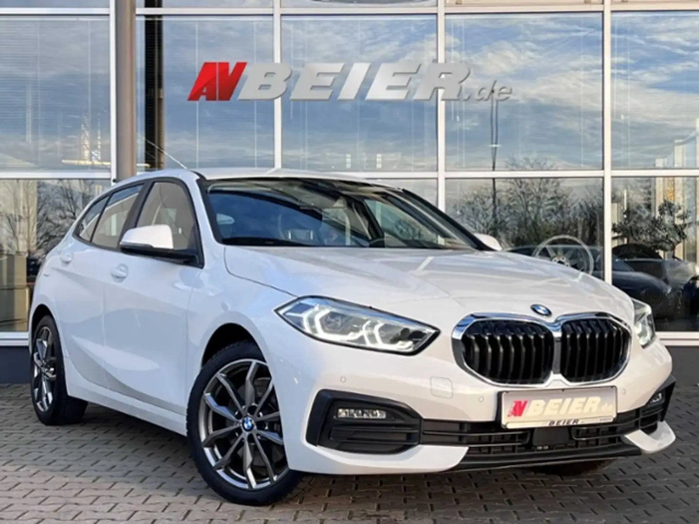 BMW 120 i M Sport-Felgen LED Lenkrad beheizt 2xPDC HiFi N Weiß - 1