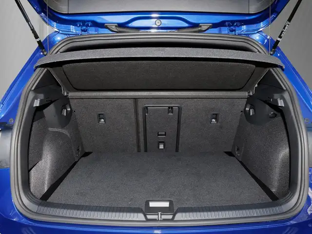 Volkswagen Golf view 8