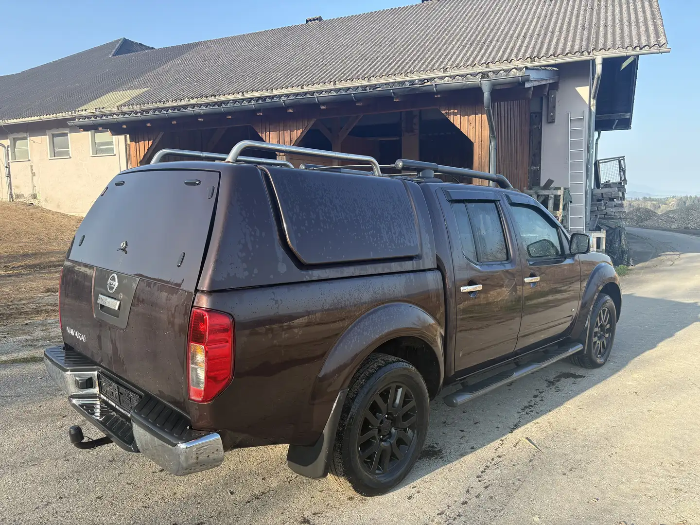 Nissan Navara Braun - 2