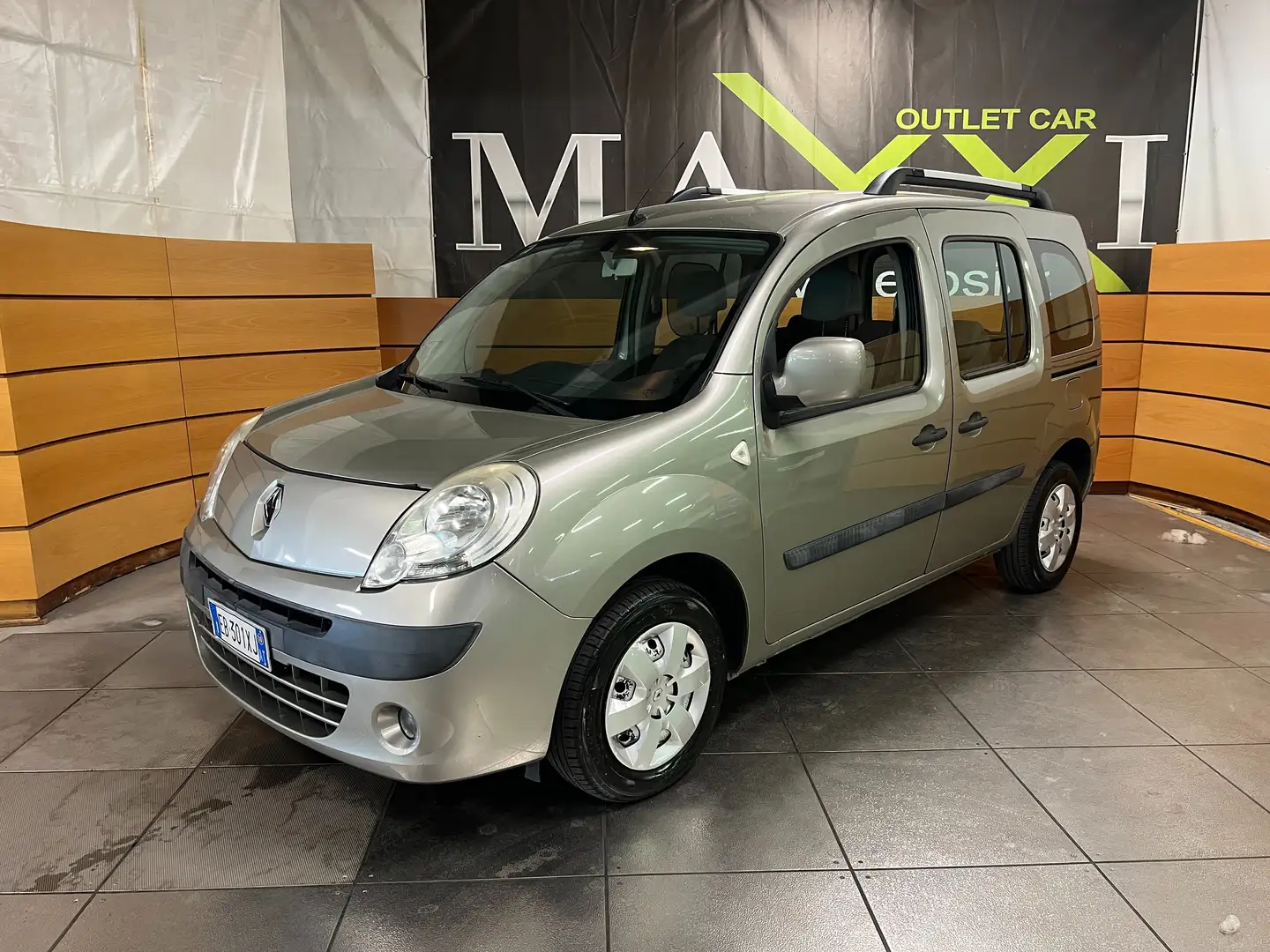Renault Kangoo Kangoo 1.6 16v (SL) TomTom Gpl 105cv Gris - 1