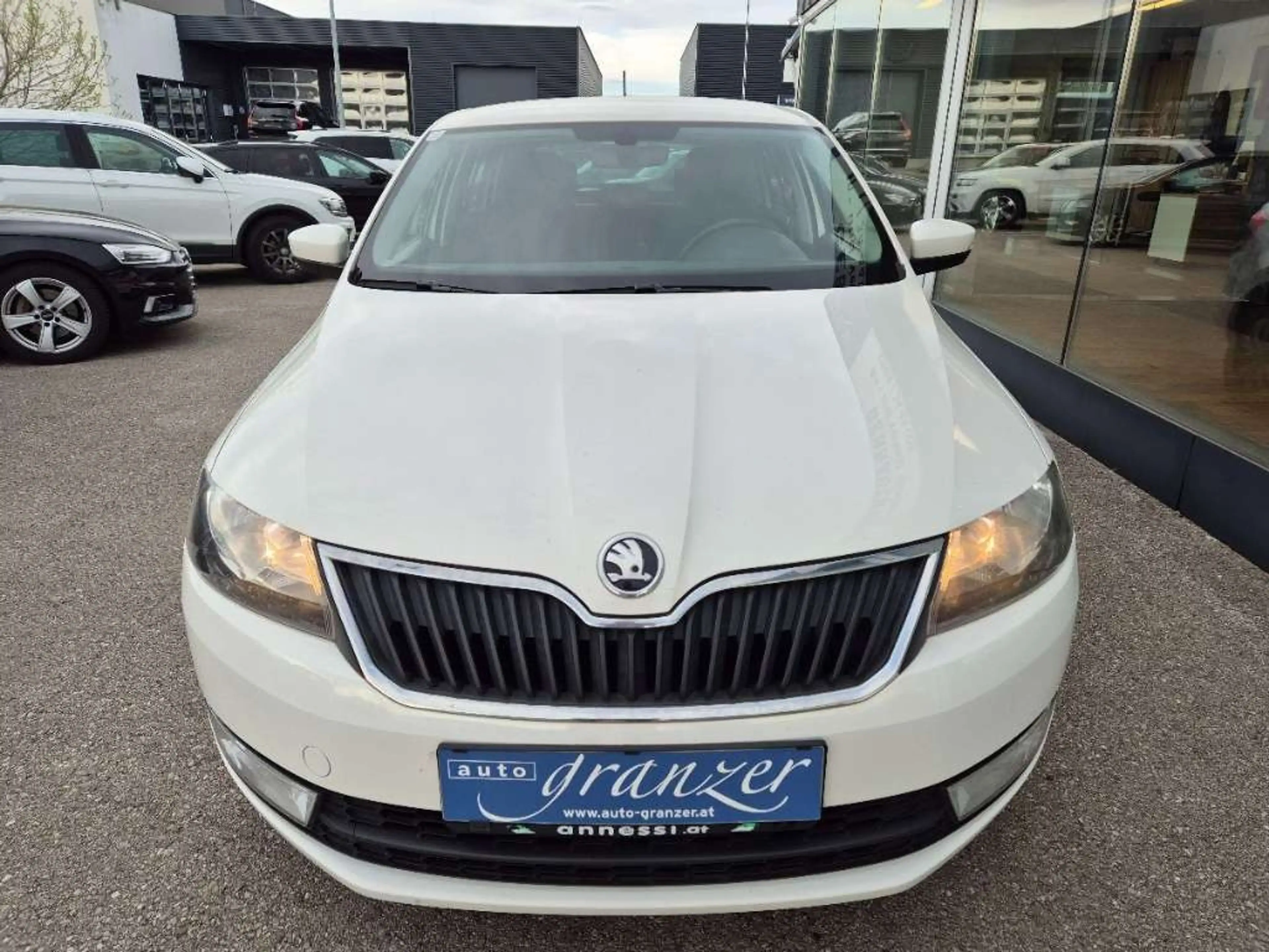 Skoda Rapid/Spaceback Rapid Spaceback 1,6 TDI Sport — photo 3