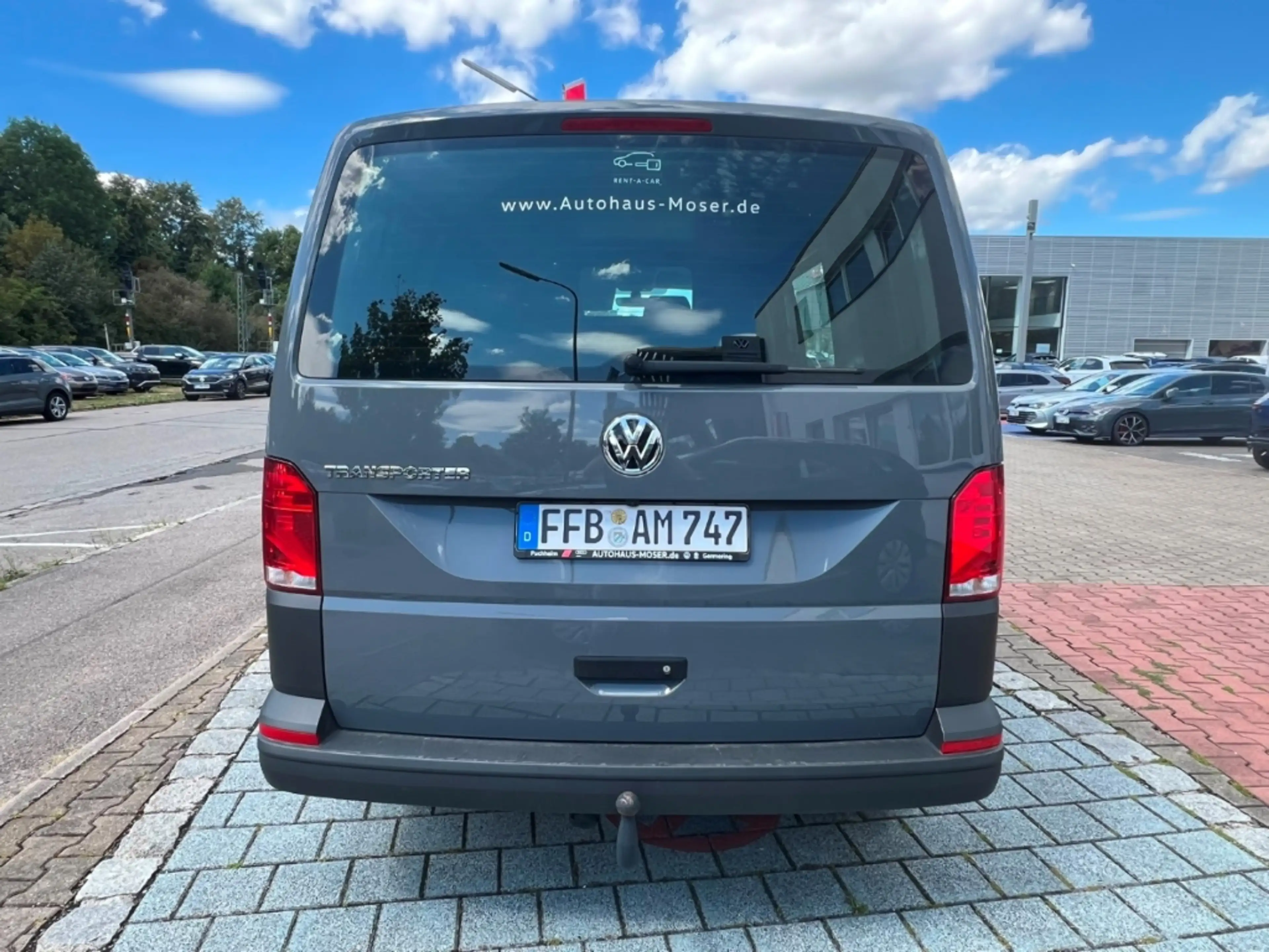 Volkswagen T6.1 Transporter 2.0TDI - KAMERA*AHK*KLIMA*APP!!! — photo 4