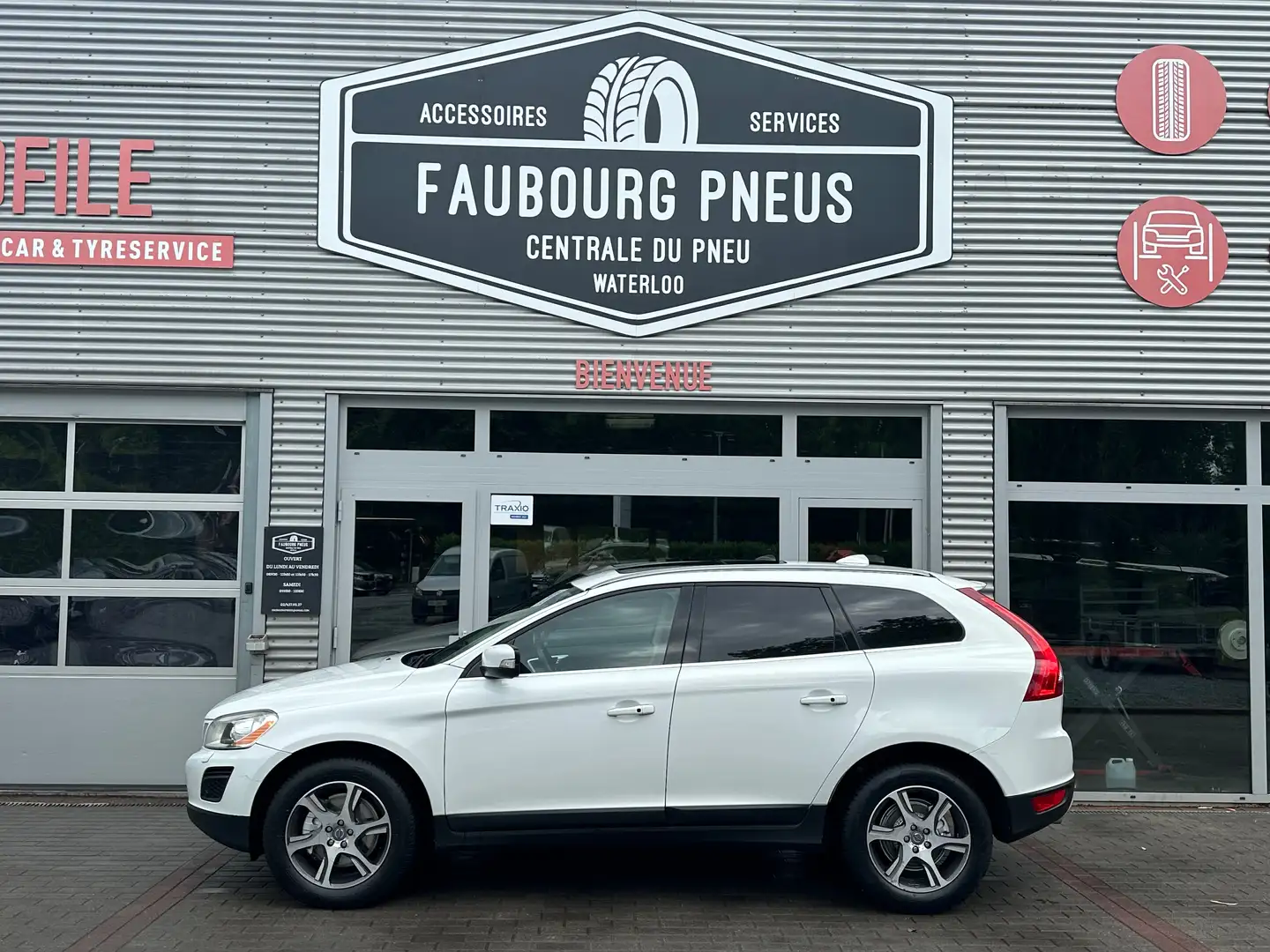 Volvo XC60 *2.4*AWD*1-PROPRIETAIRE/1-OWNER*HISTORIQUE-100%* Wit - 2