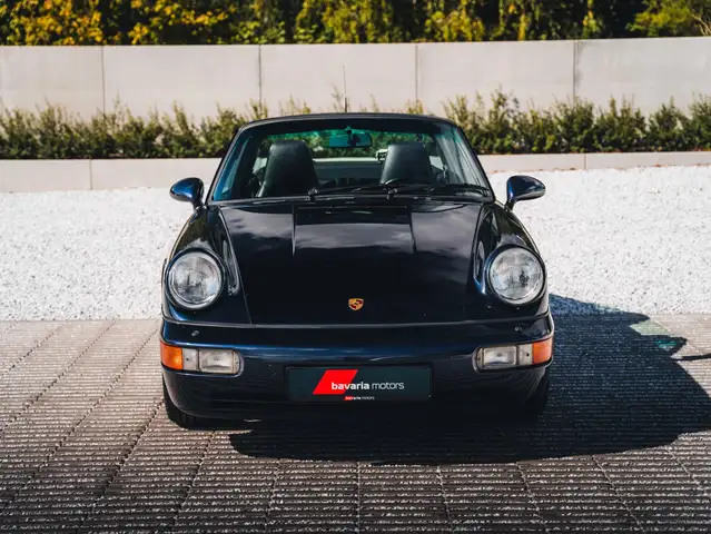 Porsche 911 view 2