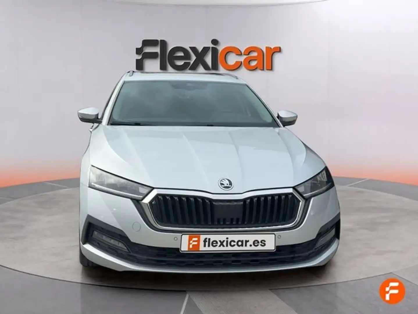 Skoda Octavia 2.0TDI Ambition DSG 110kW Gris - 2