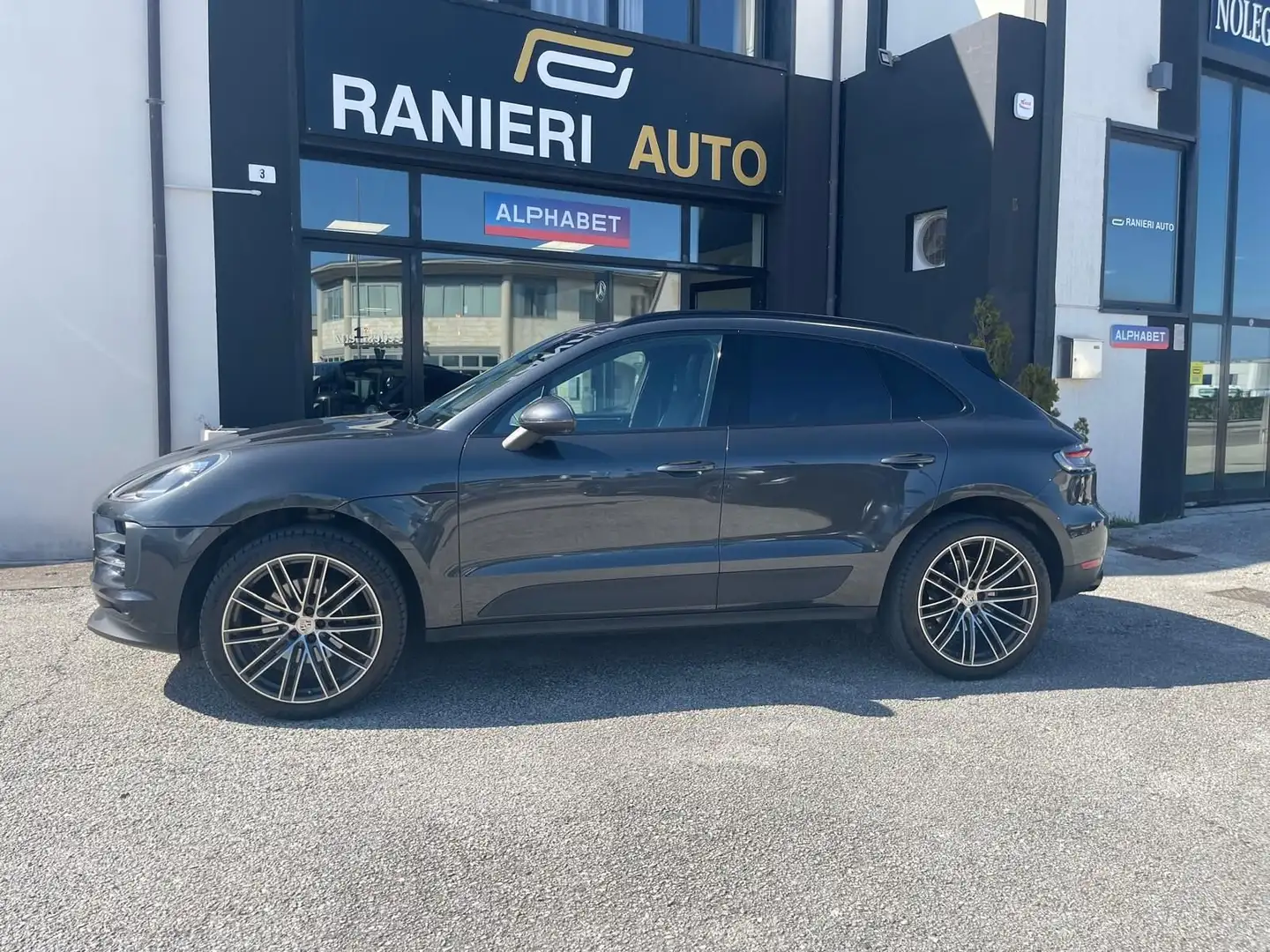Porsche Macan Macan 2.0 245cv pdk Grigio - 1