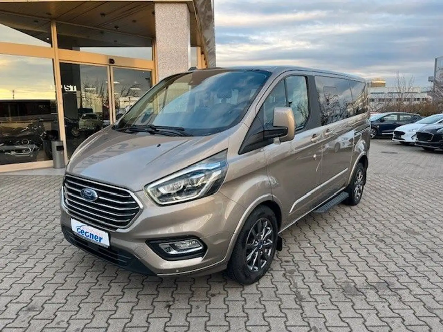 Ford Tourneo Custom 185PS Titanium X L1 Navi Xenon Gold - 2