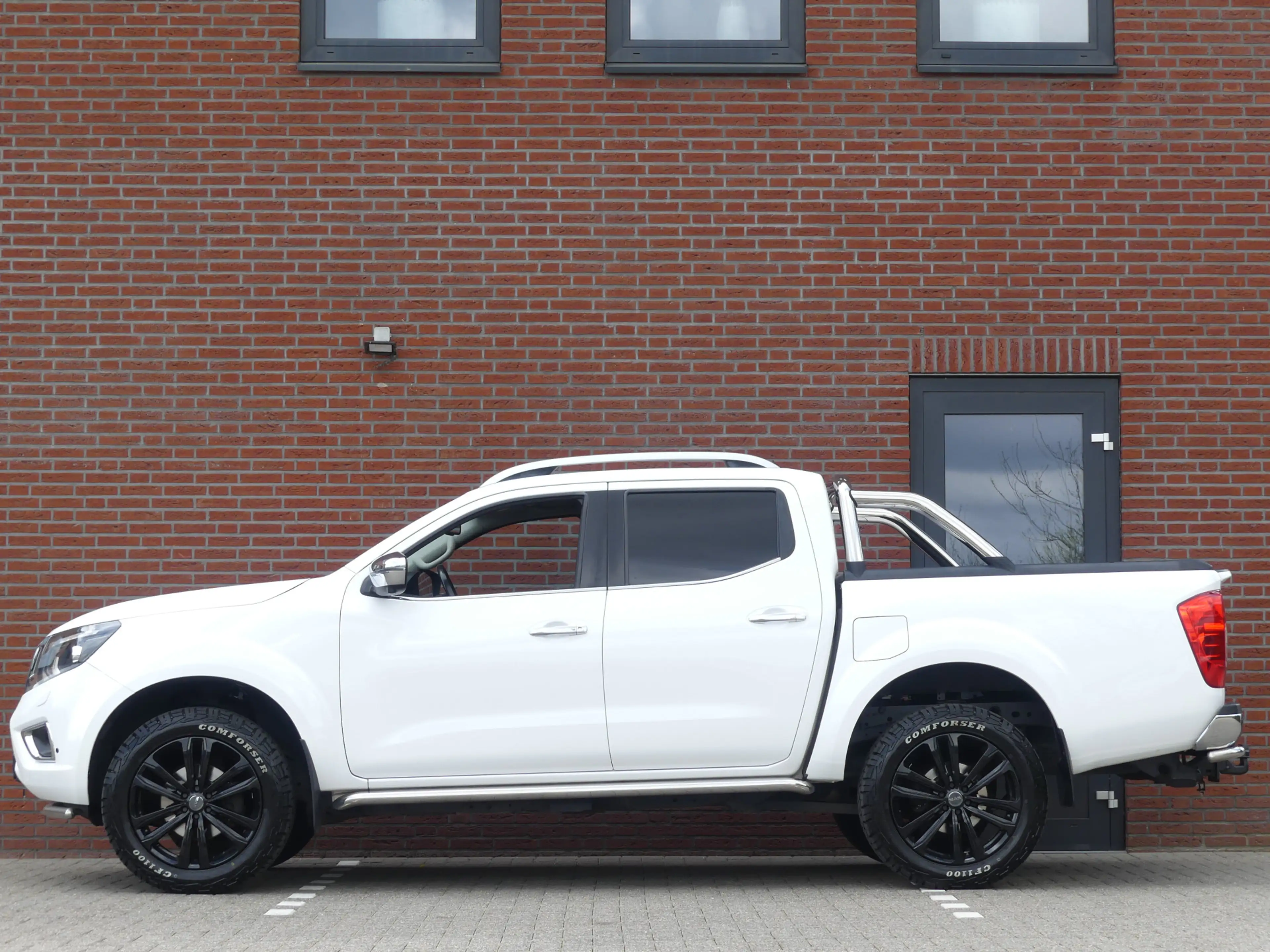 Nissan Navara 2.3 dCi Tekna 190PK 4WD 3500KG Trekgewicht Camera/ — photo 3