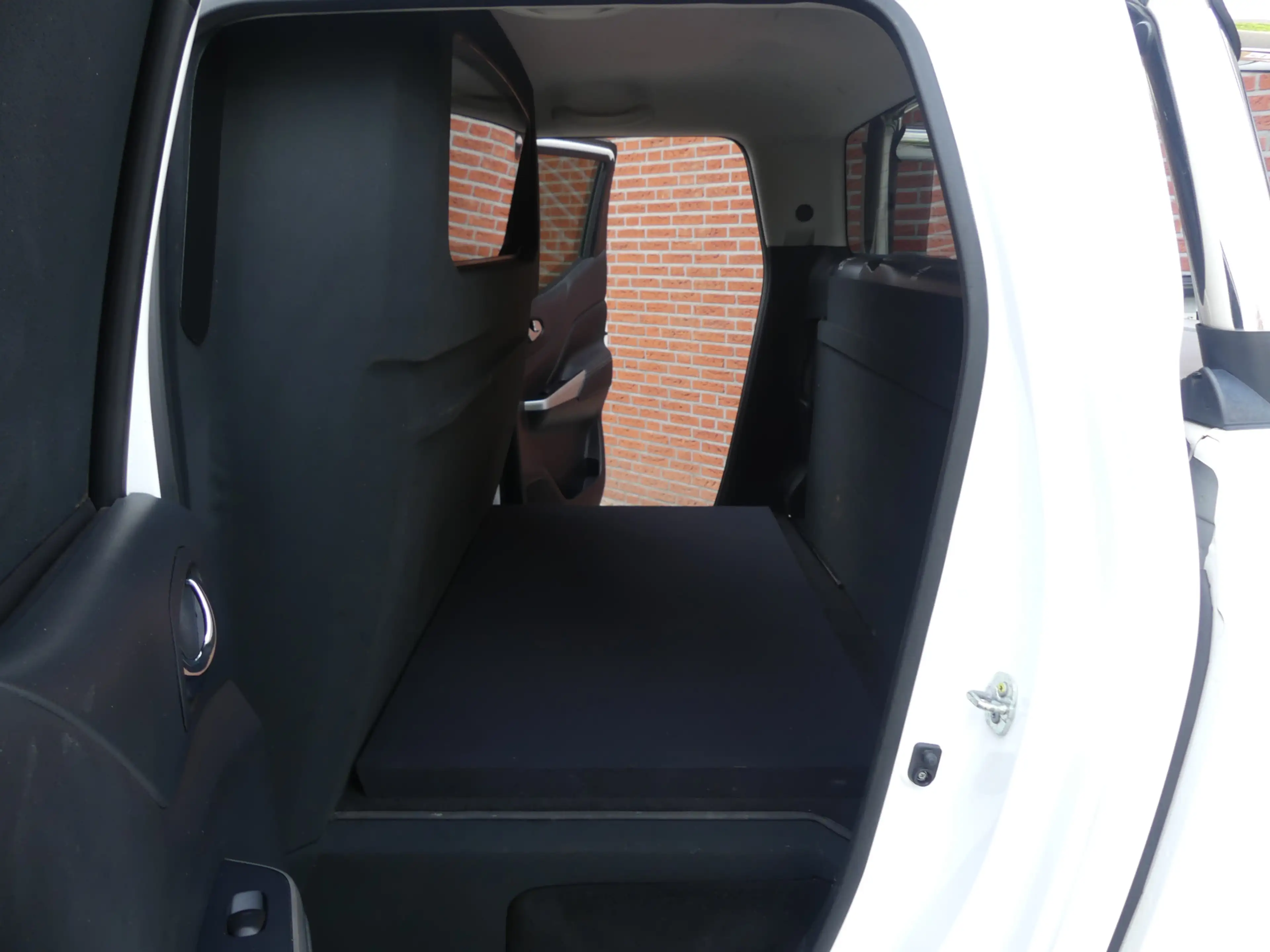 Nissan Navara 2.3 dCi Tekna 190PK 4WD 3500KG Trekgewicht Camera/ — photo 7