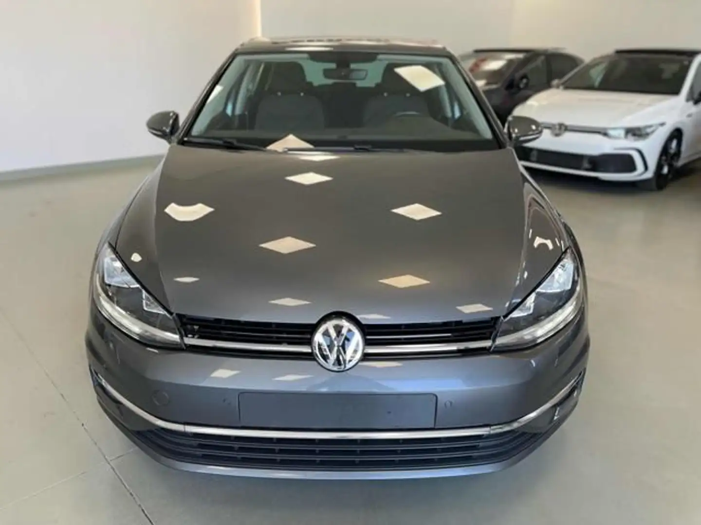 Volkswagen Golf 7.5 Business Prezzo finale chiavi in mano € 13.800 Grigio - 2