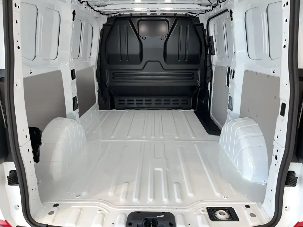 Volkswagen T7 Transporter 2026 — фото 11