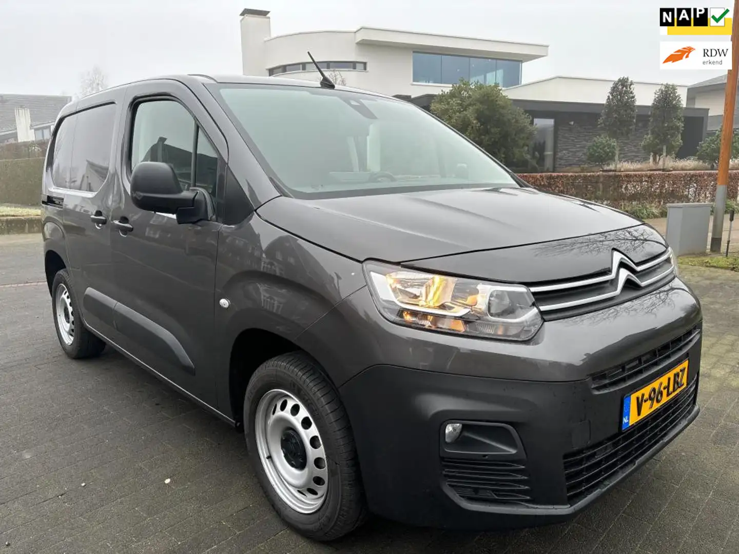 Citroen Berlingo 1.5 BlueHDI Driver airco 24000 km !! navigatie a.p Gris - 1