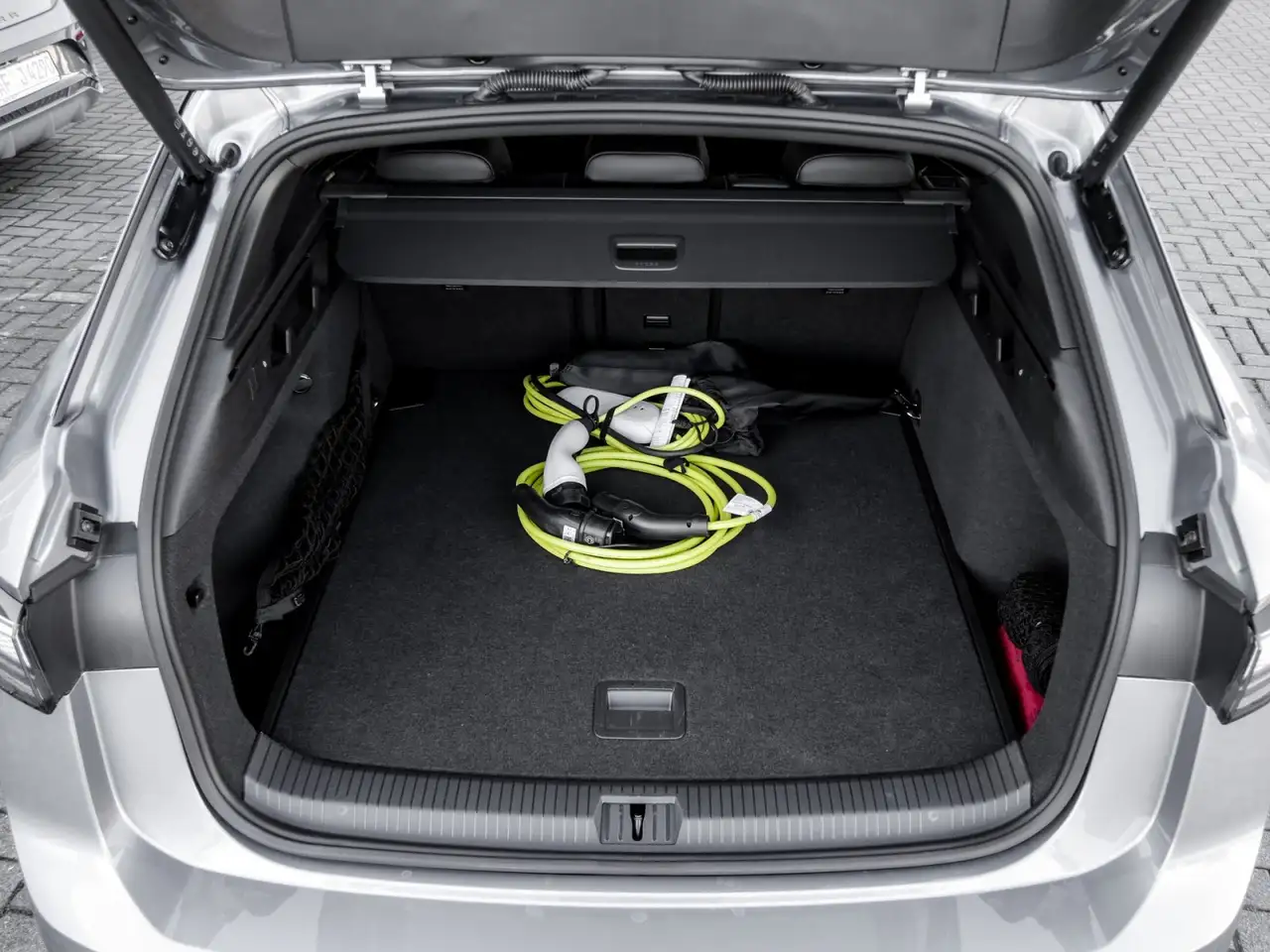 Volkswagen ID.7 Tourer Pro IQ.Light Navi HarmanK. SmartGlas Tra... 14